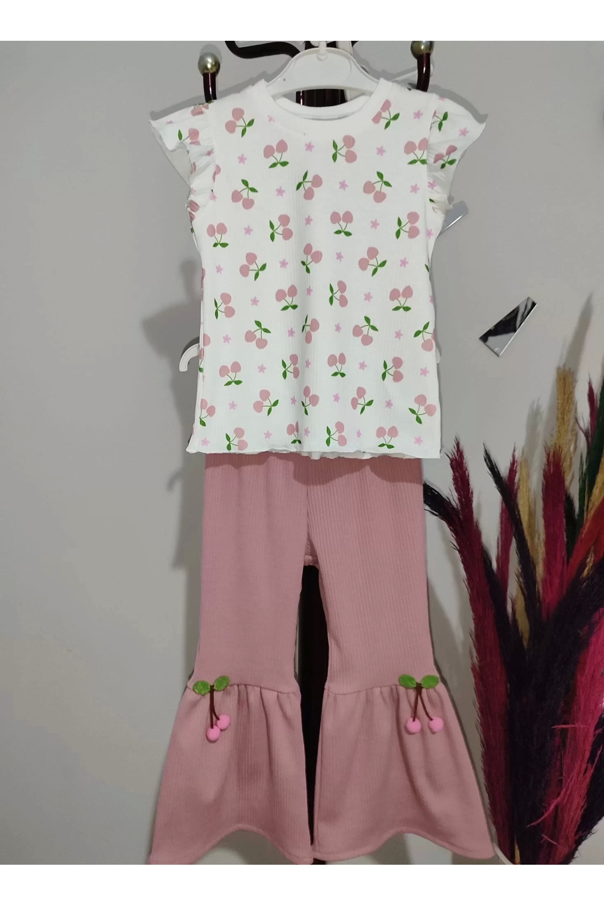 ALFA AKSESUAR 03 1-2-3-4 Yaş Kiraz Baskılı Tişört İspanyol Paçalı Likralı 2li Kız Çocuk Takımı Gül Kurusu fotoğrafı 4 (önizleme)
