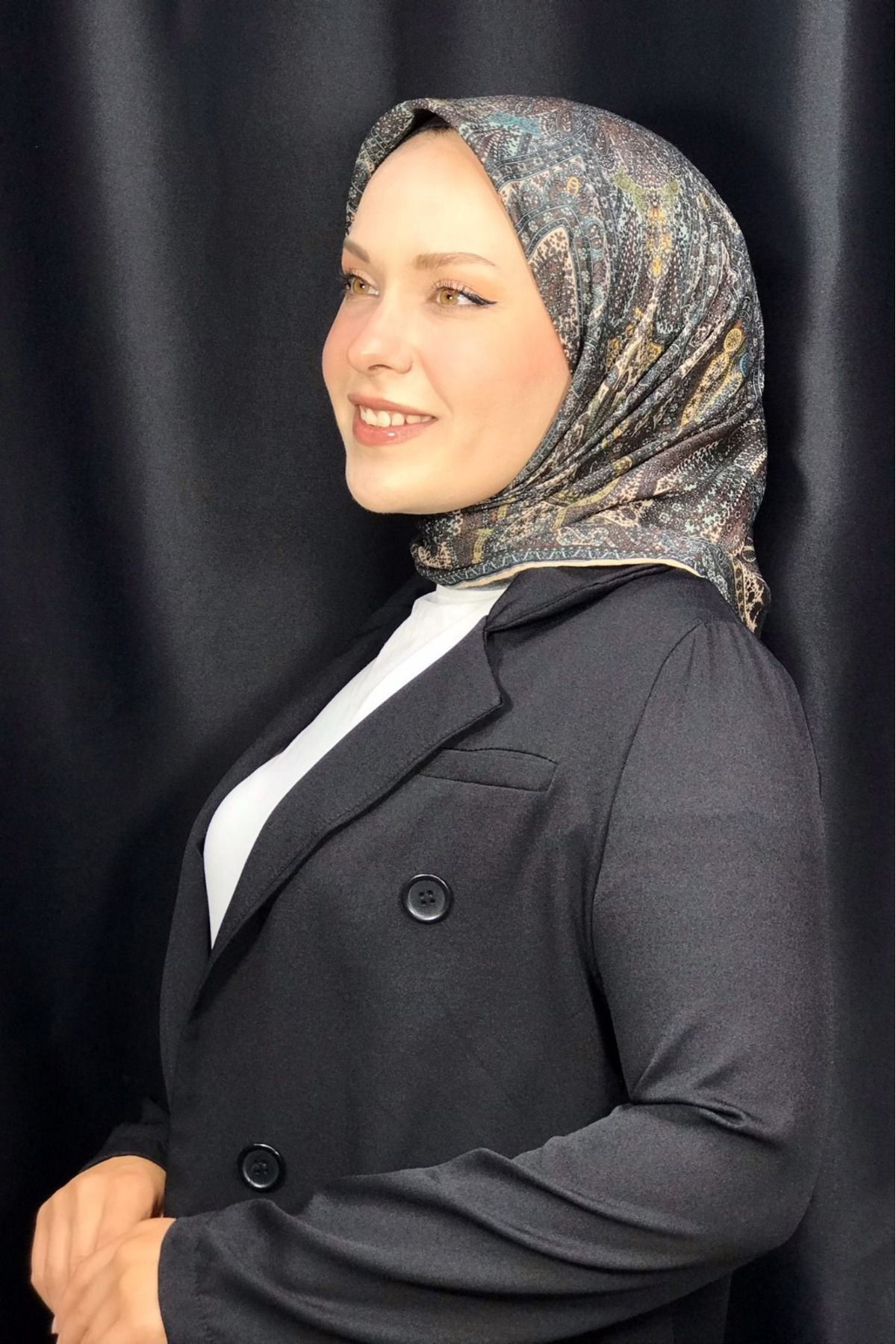 locella Kadın Renkli Etnik Desenli Soft Pamuk Eşarp
