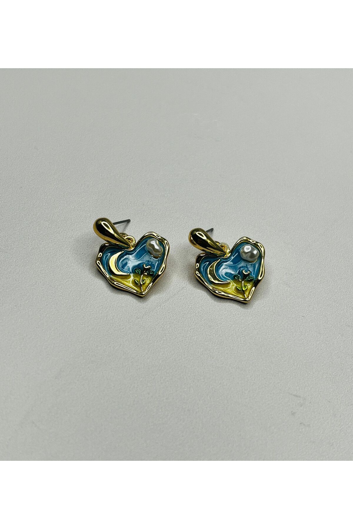 ASİN ACCESSORİES Mineli Sallantı Kalp Küpe - VİP Küpe