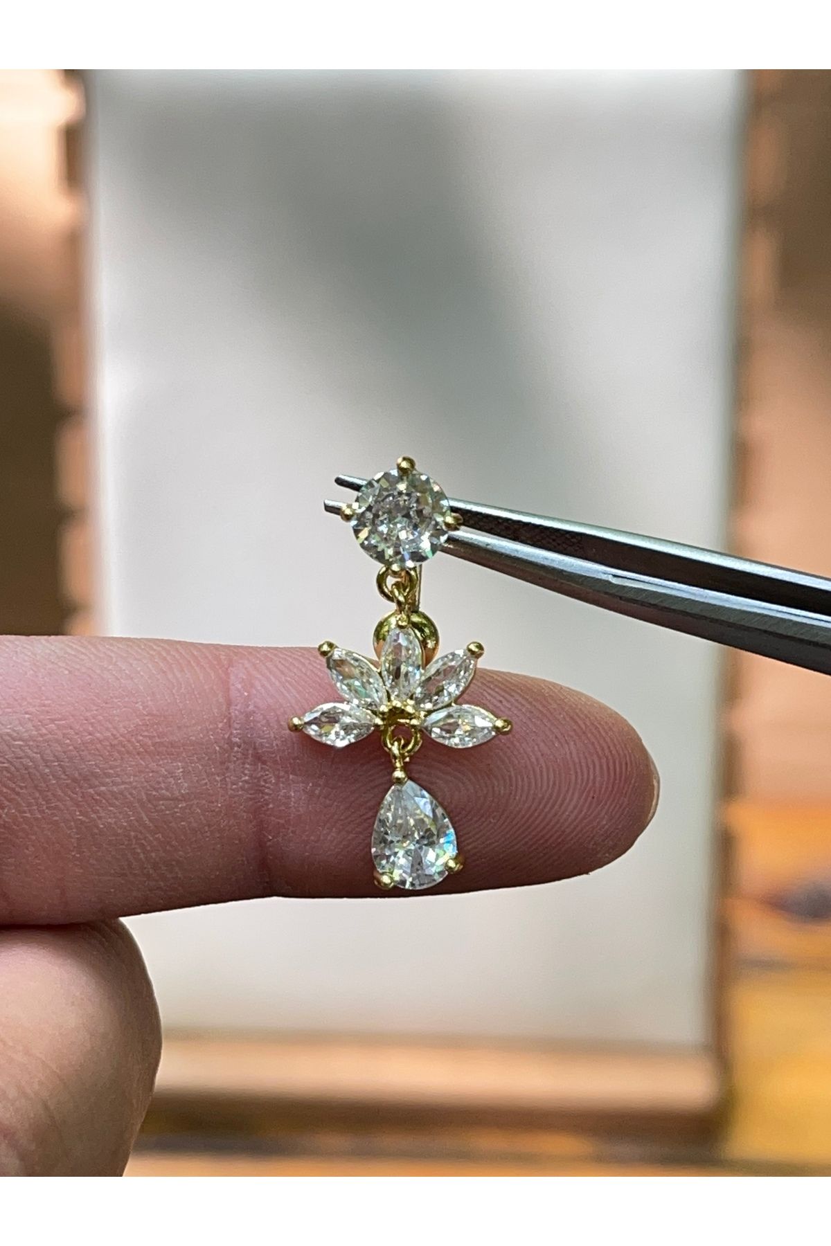 Rupen Kraft 316 L Cerrahi Çelik Markiz Kesim Zirkon Taşlı Gold Göbek Piercingi