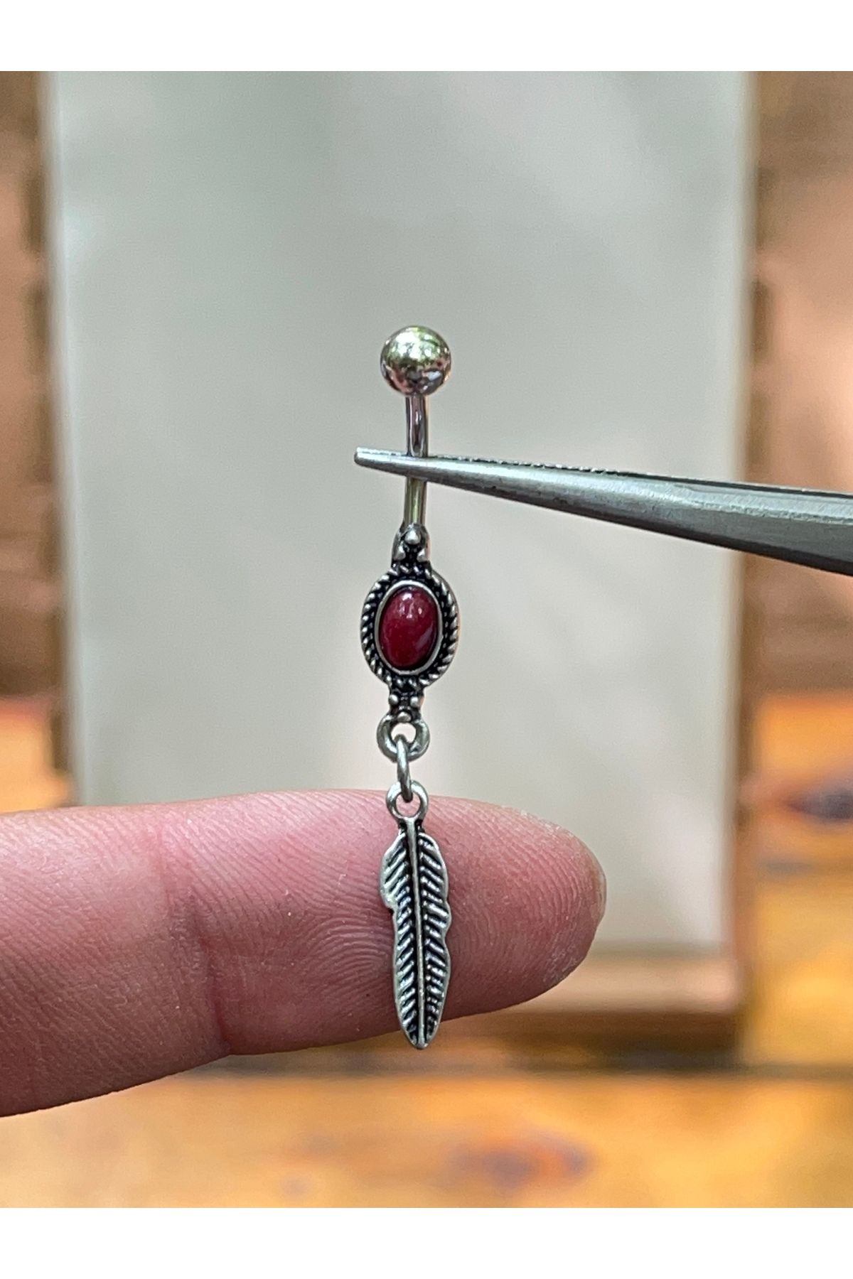 Rupen Kraft 316 L Cerrahi Çelik Bordo Taşlı Yaprak Sallantılı Göbek Piercingi