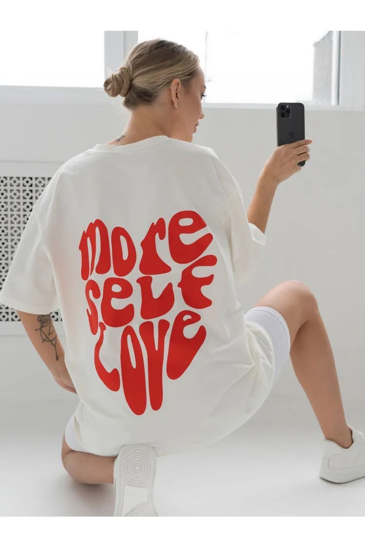ELNOYA Unisex Pamuklu Beyaz Oversize "More Self Love" Baskılı Bisiklet Yaka Rahat Günlük T-shirt