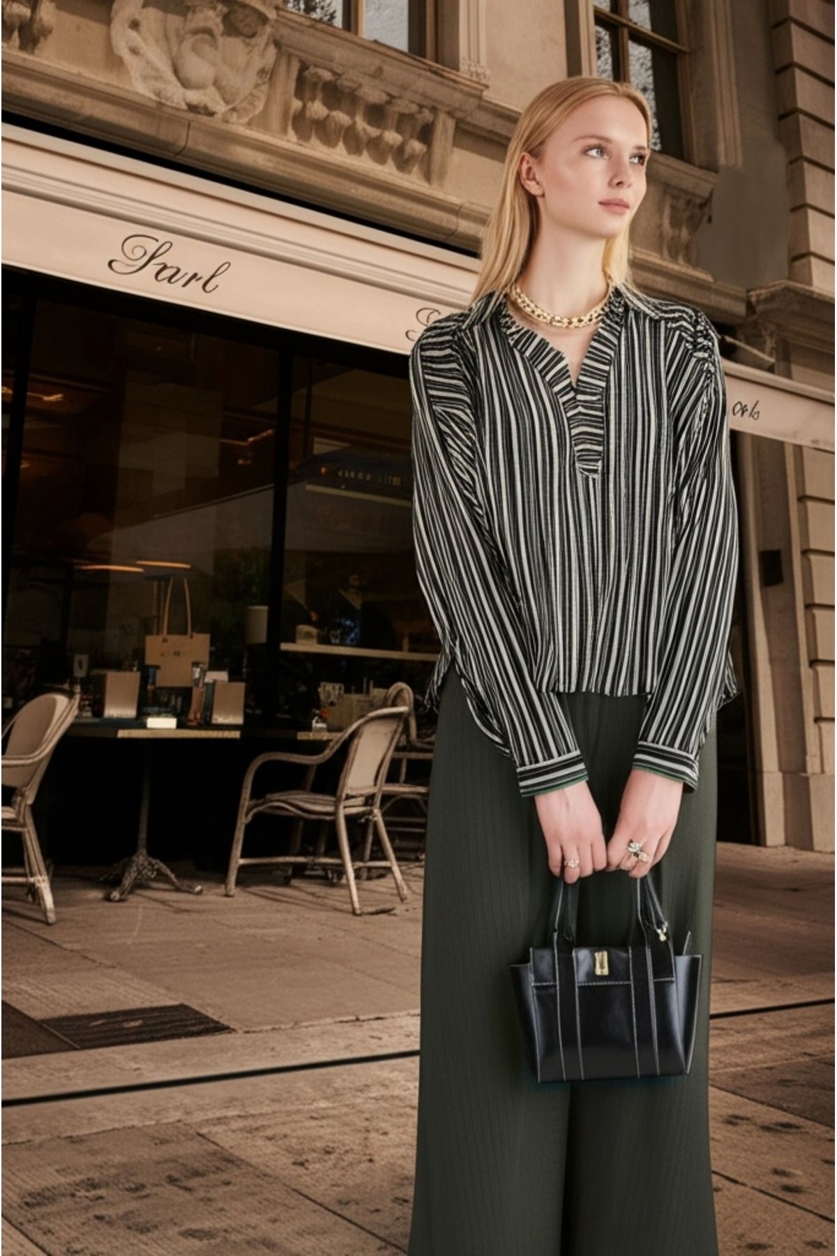 PayBuy Kadın Mini Tote Çanta El ve Omuz Kullanımına Uygun Modern Gold Tokalı Tasarım