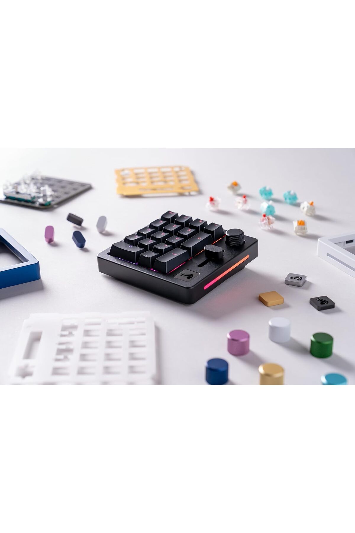 Glorious-Glorious Modular Mechanical Gaming Keyboard GMMK - Customizable RGB Backlight, Cherry X Switches, an 9