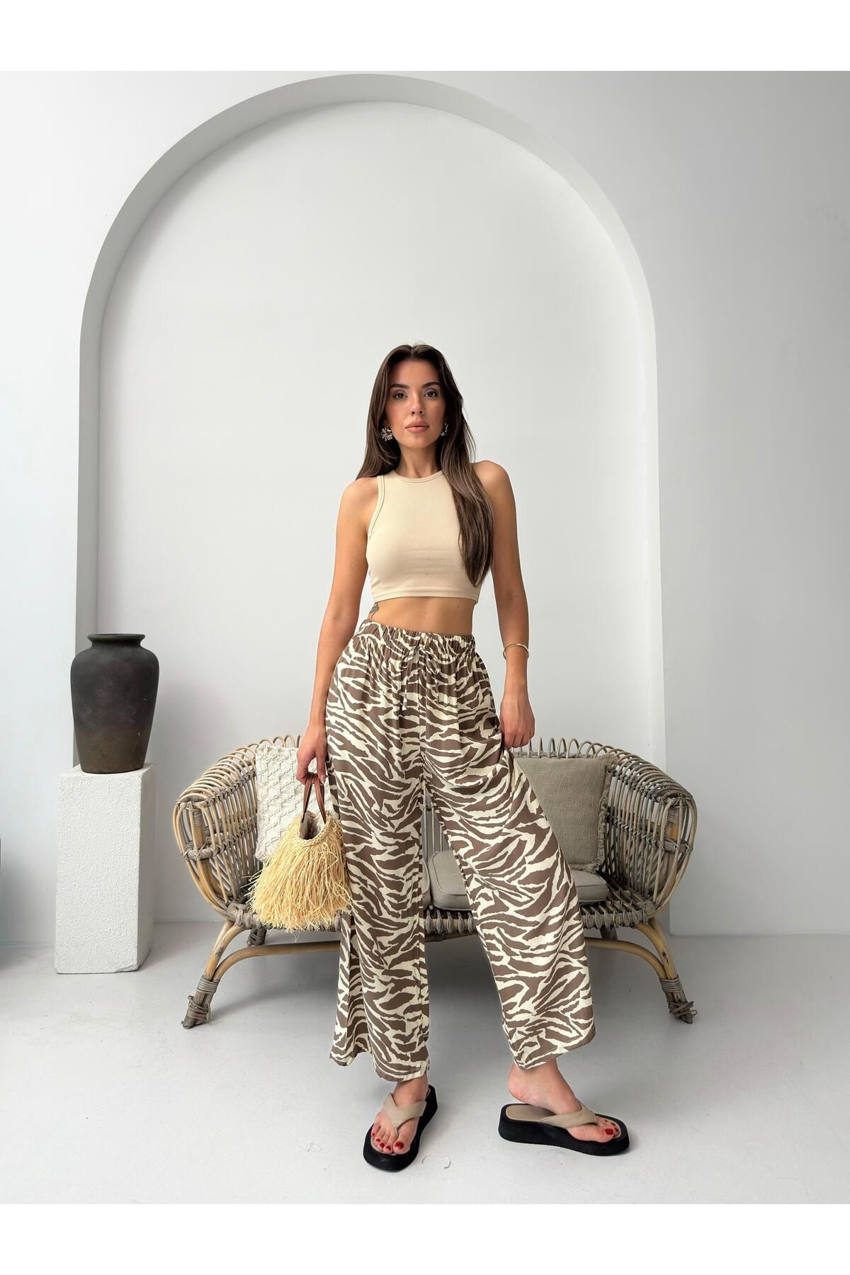 Jeevee Bej Zebra Desenli Bol Paça Pantolon
