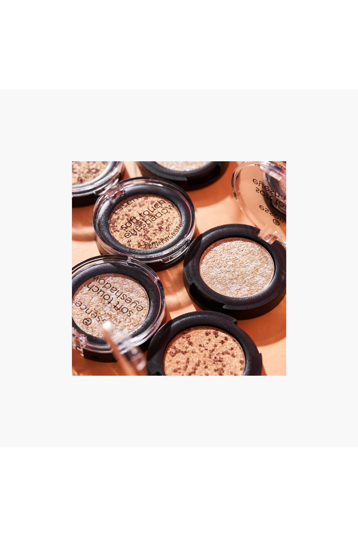 Essence-Essence Soft Touch Eyeshadow Palette 7