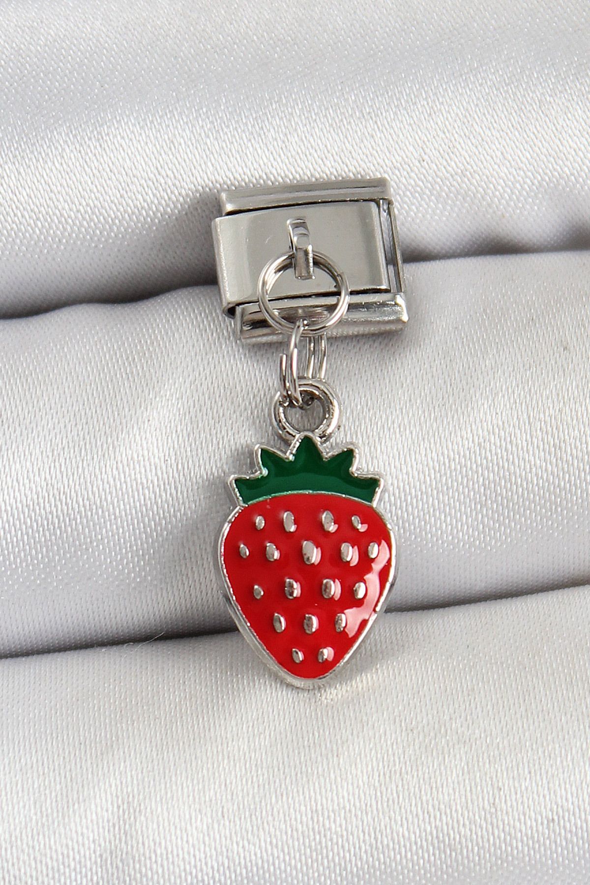 ENGSTORE 316L Çelik Sallantılı Çilek Model Gümüş Renk Nomination Charm