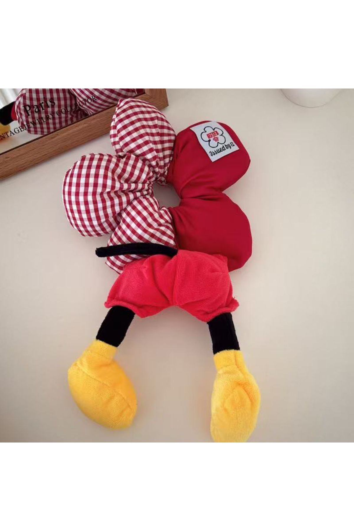 GÜLPEŞE Mickey Mouse Detaylı Yeni Trend Pofuduk Peluş Simit Saç Bağlama Tokası Xp-7299