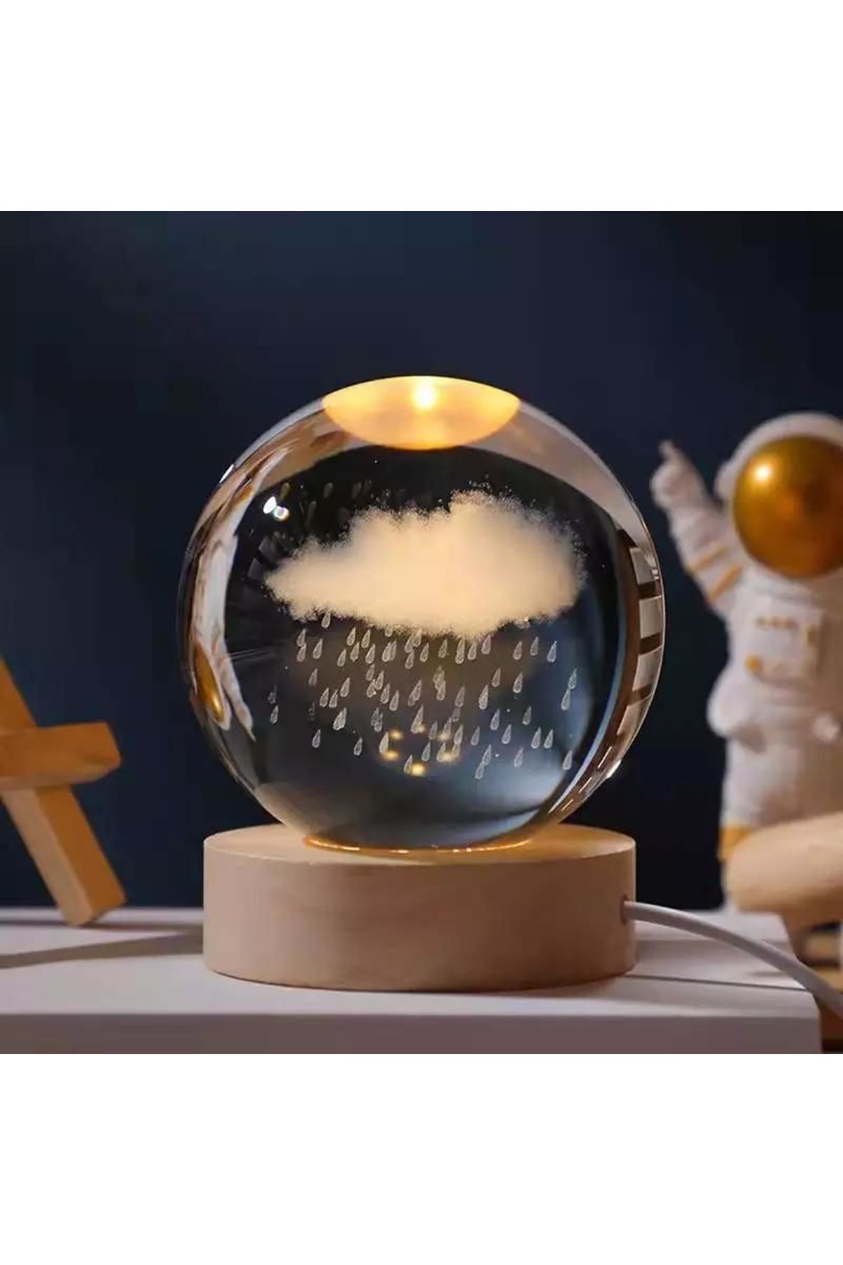 SerenityHaven Bulut ve Yağmur Tasarımlı Işıklı Cam Küre