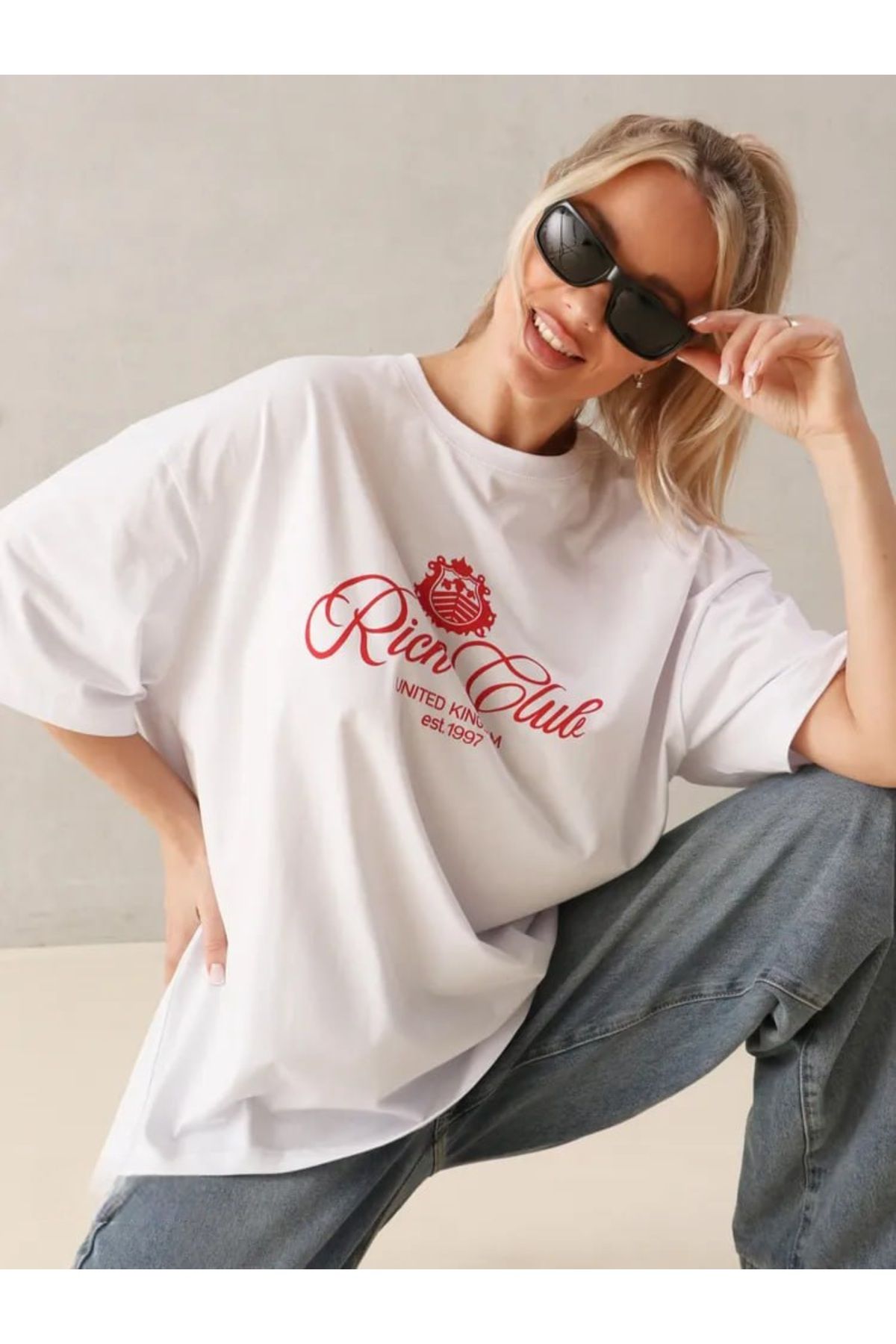 ELNOYA Unisex Pamuklu Beyaz Oversize "Rich Club" Baskılı Bisiklet Yaka Şık & Rahat T-shirt