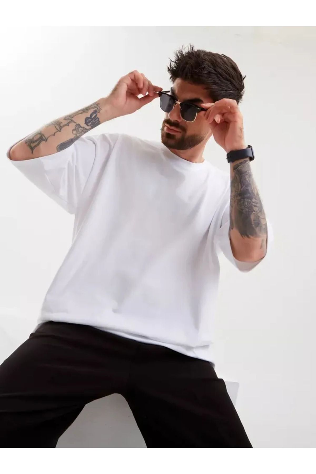 ELNOYA Unisex Pamuklu Beyaz Oversize Sade Bisiklet Yaka Rahat T-shirt