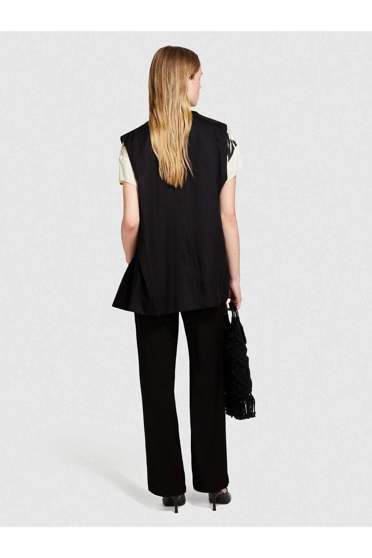 Sisley %100 VİSKOZ ÖNÜ PİLELİ GENİŞ PAÇA PANTOLON Kadın Siyah Pantolon - 324P49NMLF057
