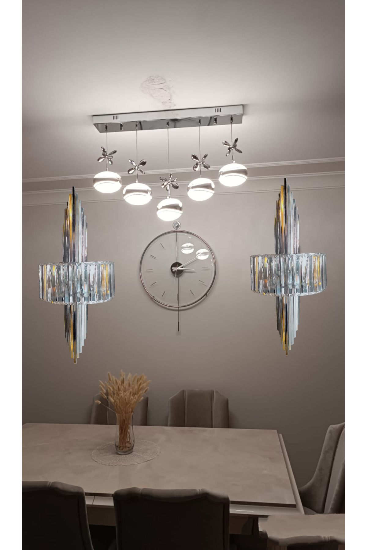 SerenityHaven Sıralam Kristal Taşlı 70*25cm Sarı ve Gümüş Renkli Pilli Aplik