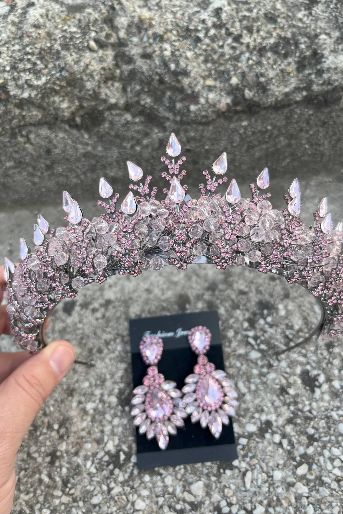 Hobigram Belicia Pembe Gelin Kına Tacı Özel Gün Aksesuar Kadın Taç Ve Geniş Mekik Küpe Takımı