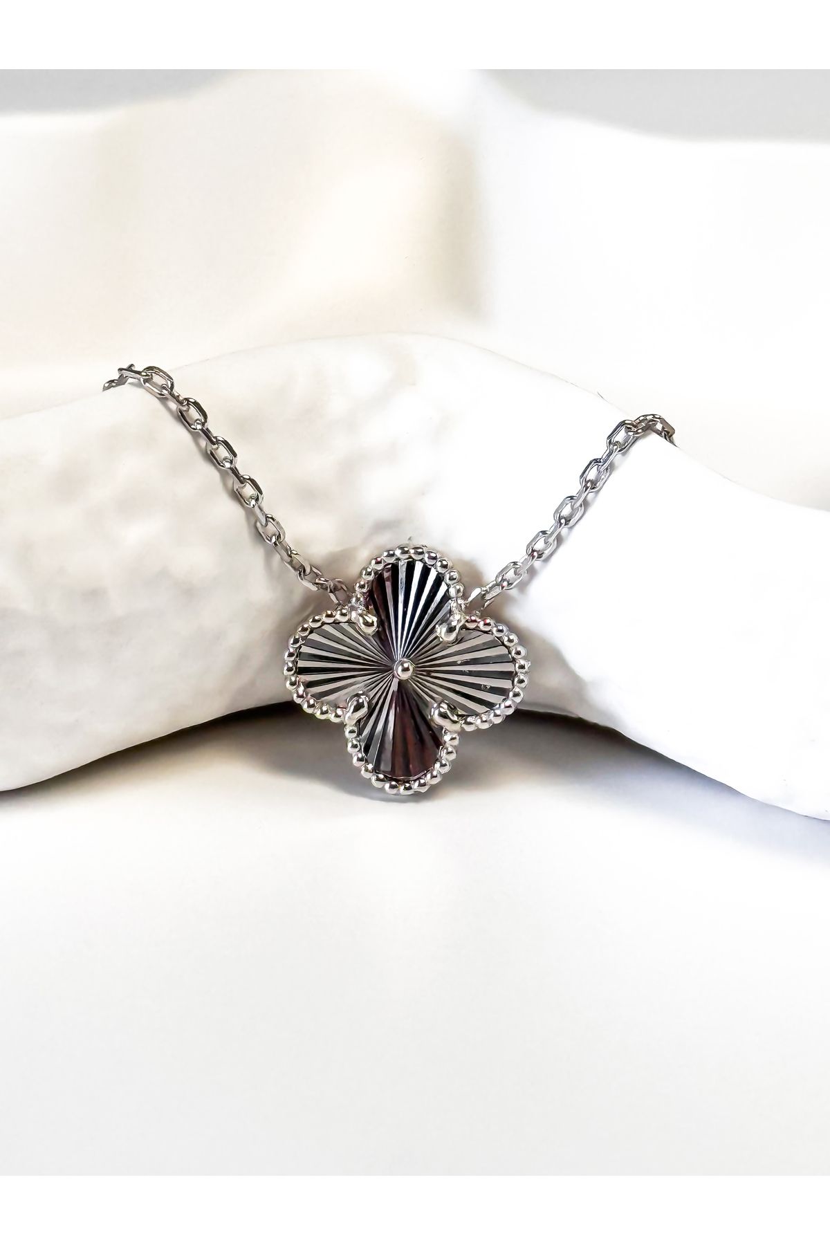 Vin Atelier 925 S Silver Van Cleef Necklace- 14 mm | 925 Gümüş Kolye (Silver Renk)