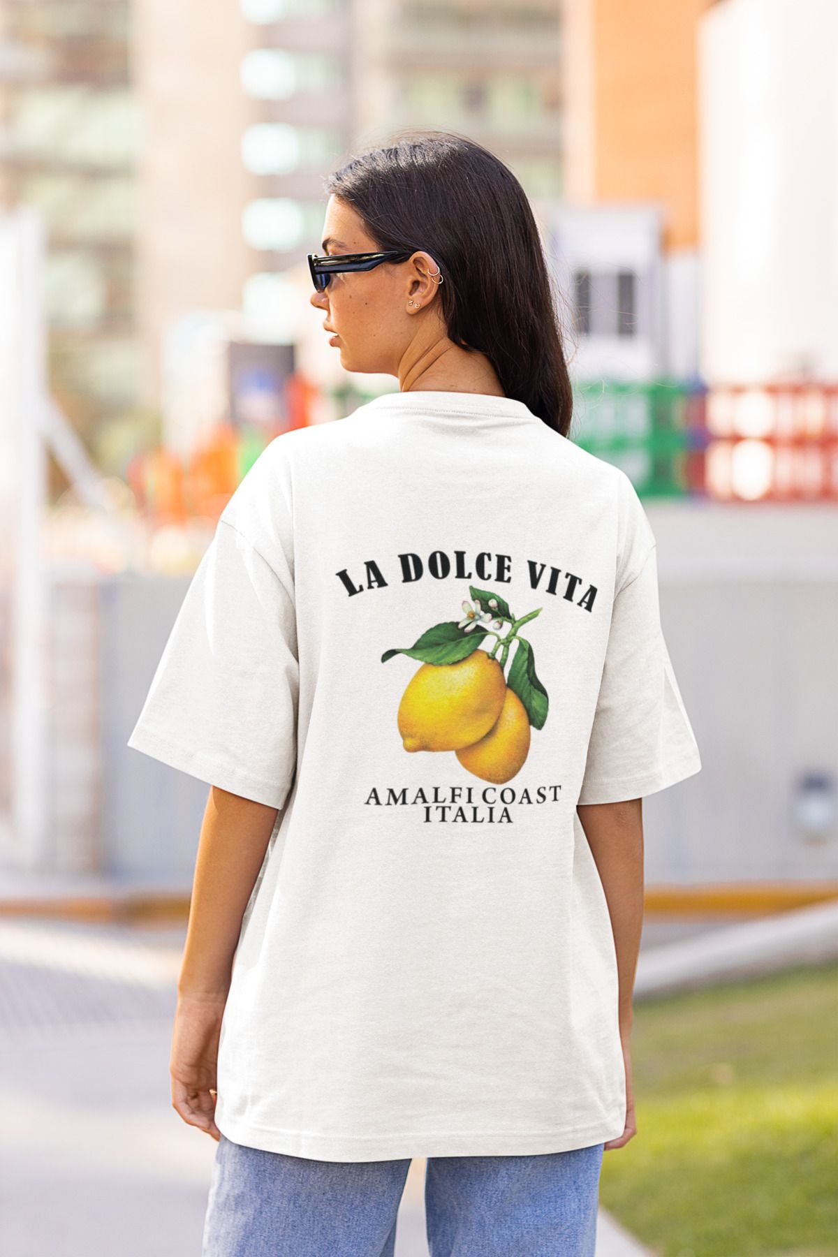 MAGORS LA DOLCE VITA SIRT BASKILI BİSİKLET YAKA PAMUKLU OVERSIZE KALIP KISA KOLLU KADIN TSHIRT