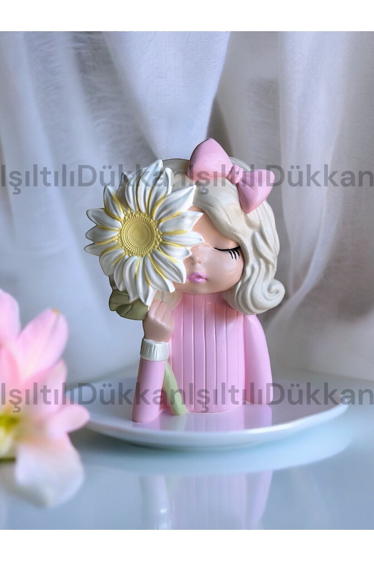 SerenityHaven PAPATYALI PEMBE KIZ BİBLO / HEYKEL / KALEMLİK / SUKULENT SAKSISI / HEDİYELİK / EL YAPIMI