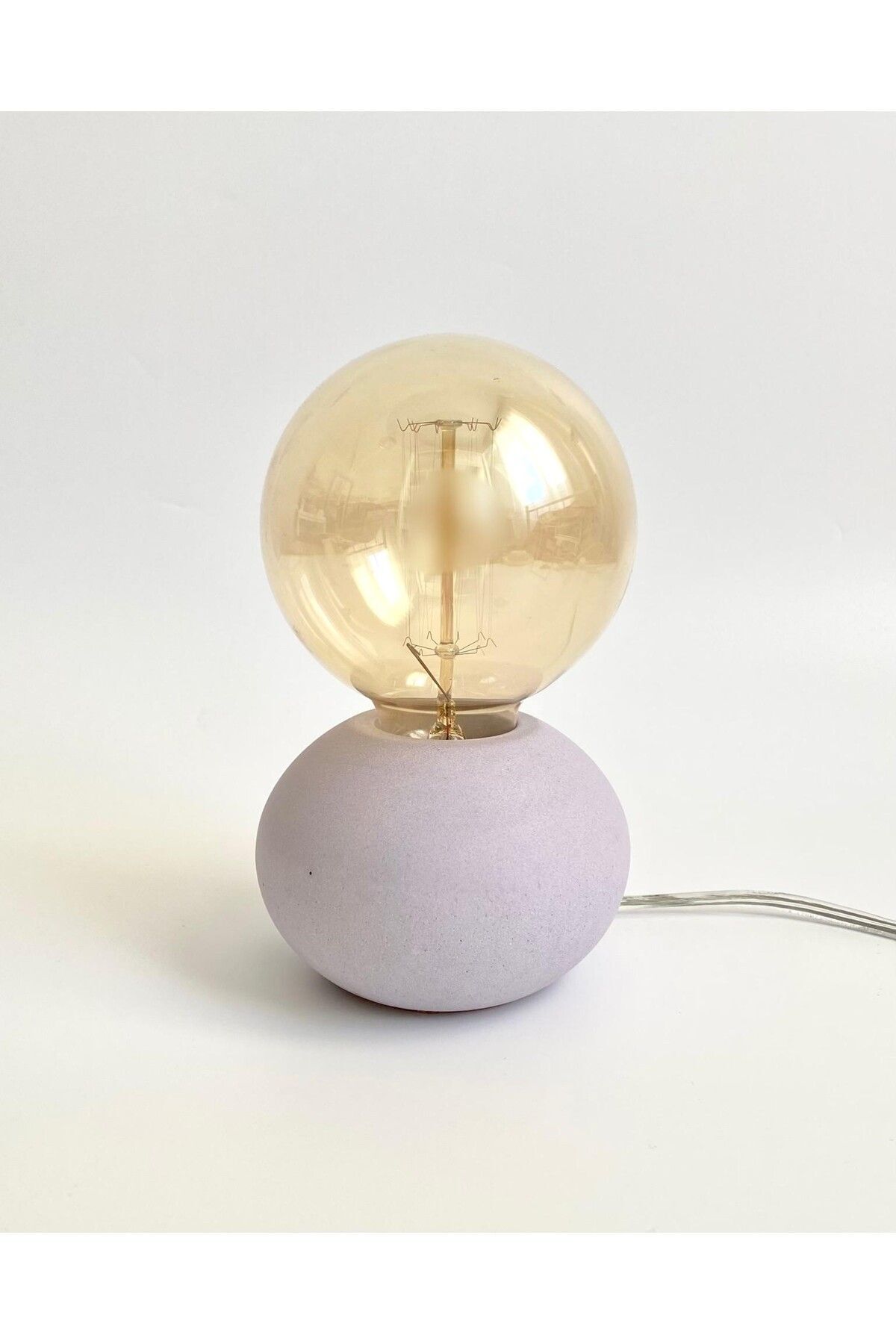 SerenityHaven Globe Beton Masa Lambası