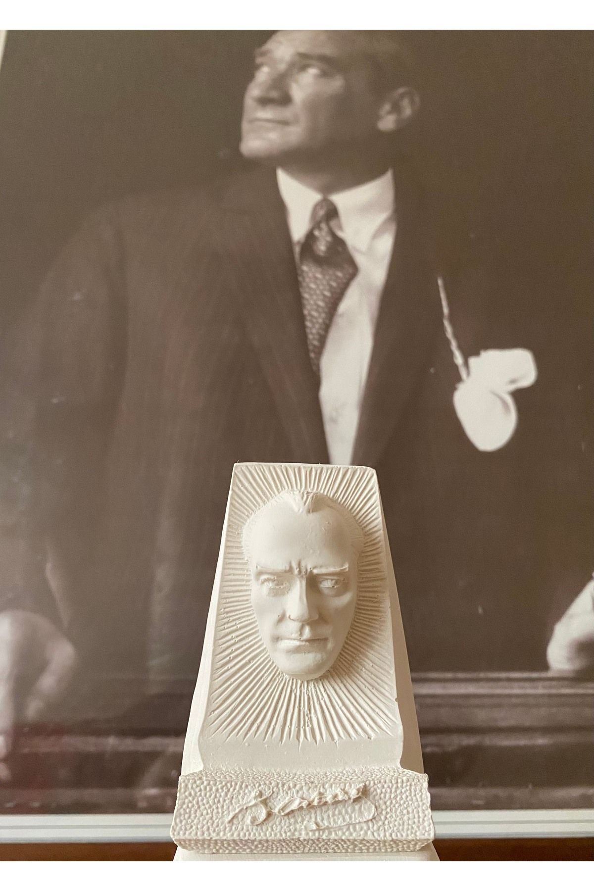 SerenityHaven Mustafa Kemal Atatürk Büst Biblo Hediyelik