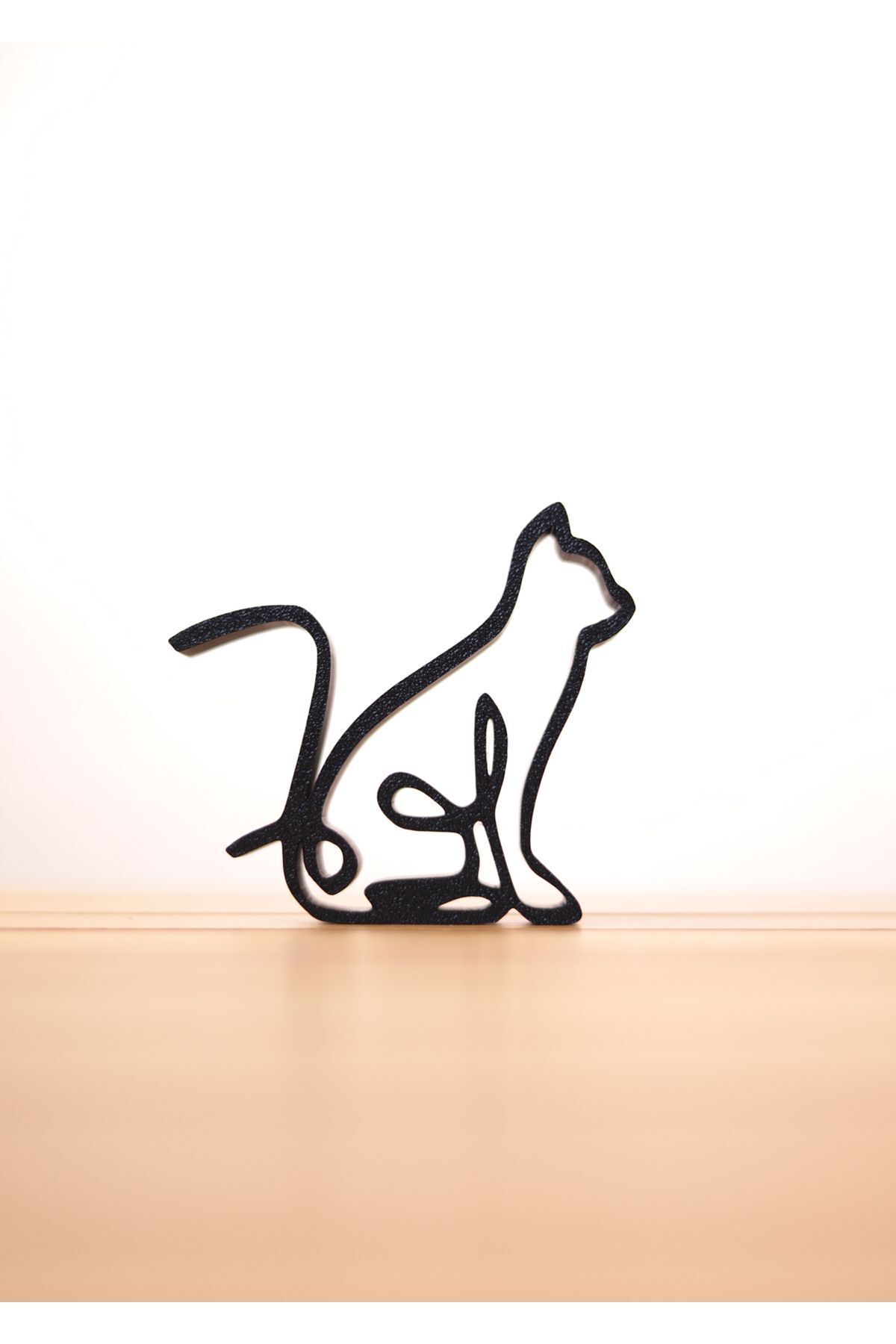 SerenityHaven Modern Minimalist Kedi – Şık Ev ve Ofis Dekoru Küçük Boy (10 x 9 cm)