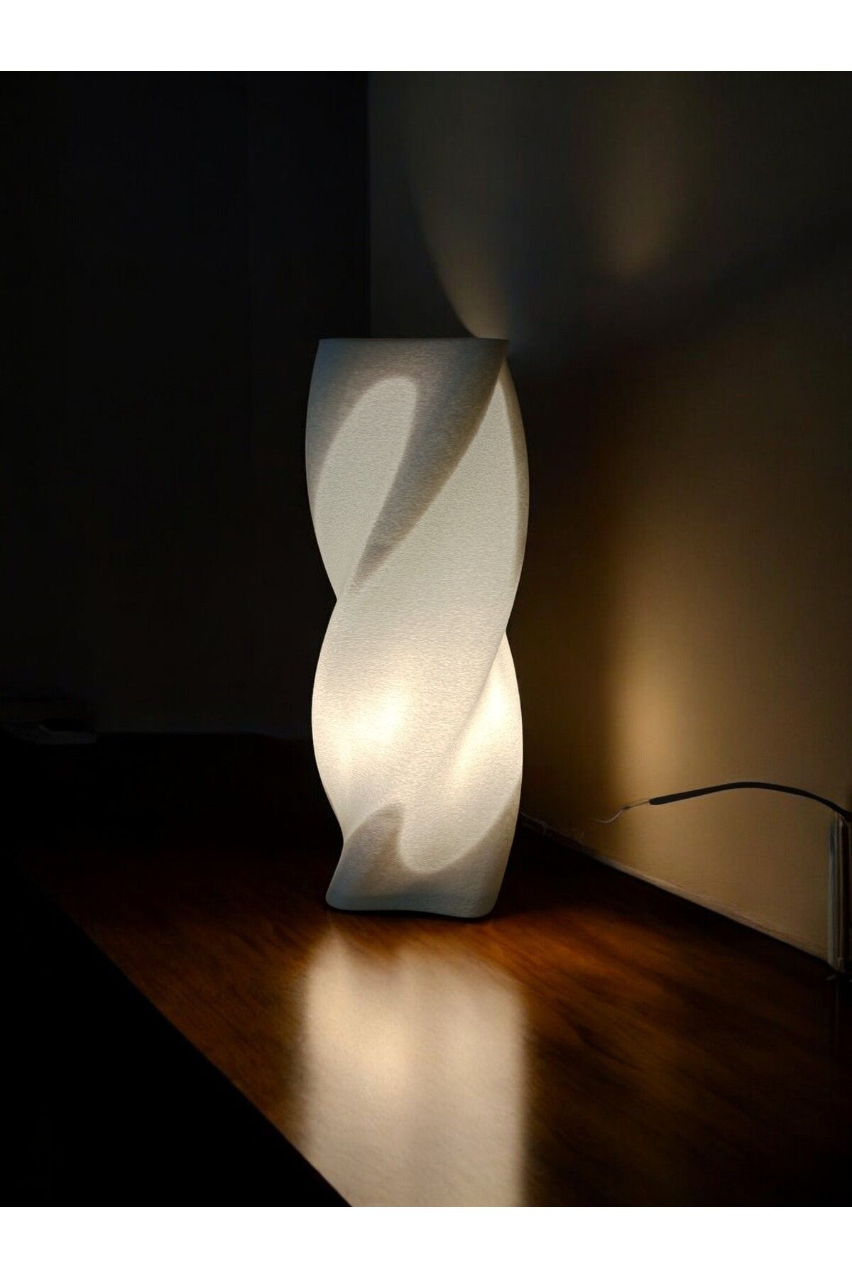 BRNTECH 3D Baskı Modern Spiral Masa Lambası | Dekoratif Gece Lambası & Abajur