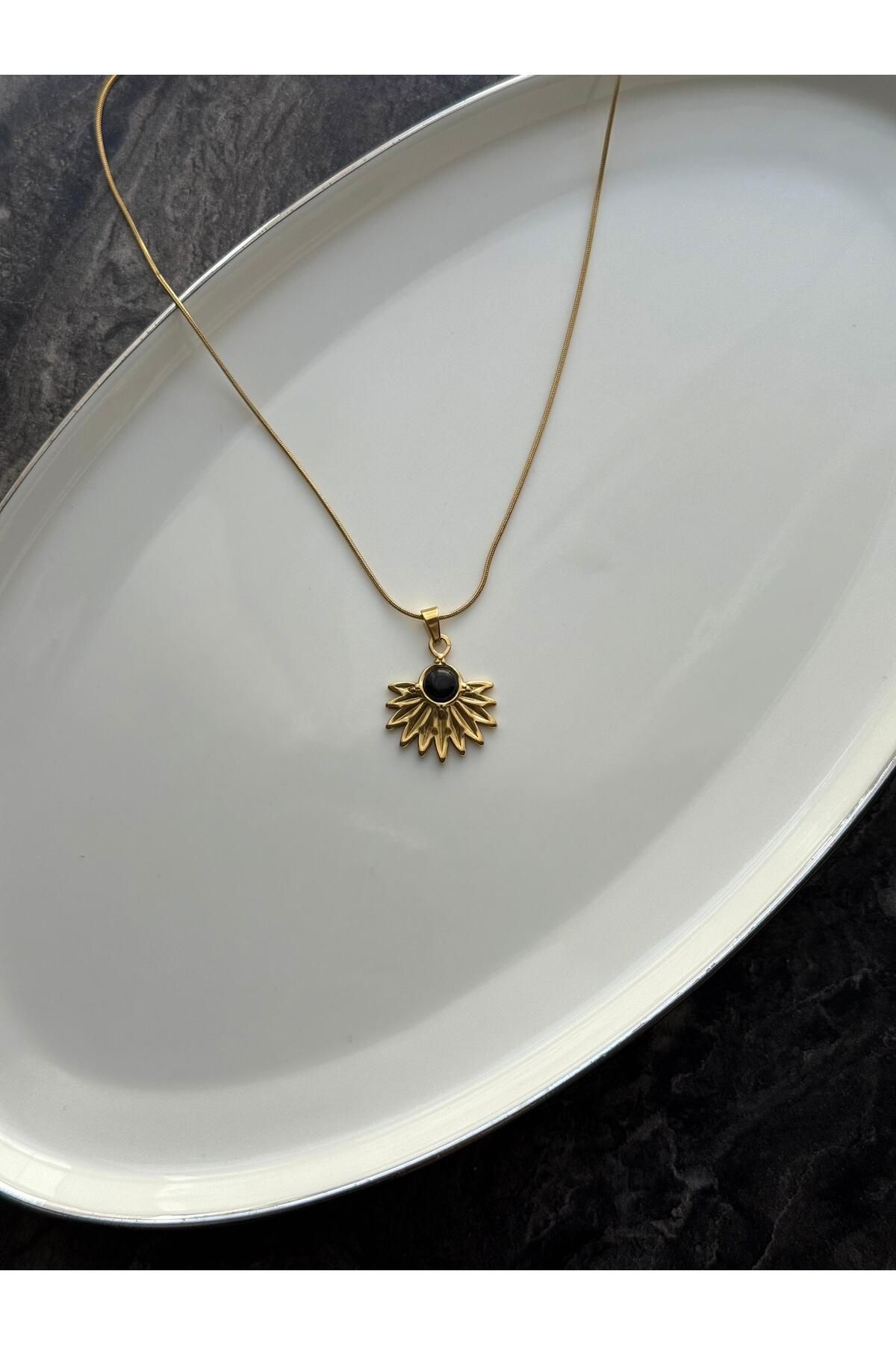 Nera Accessories Siyah Taşlı Kolye