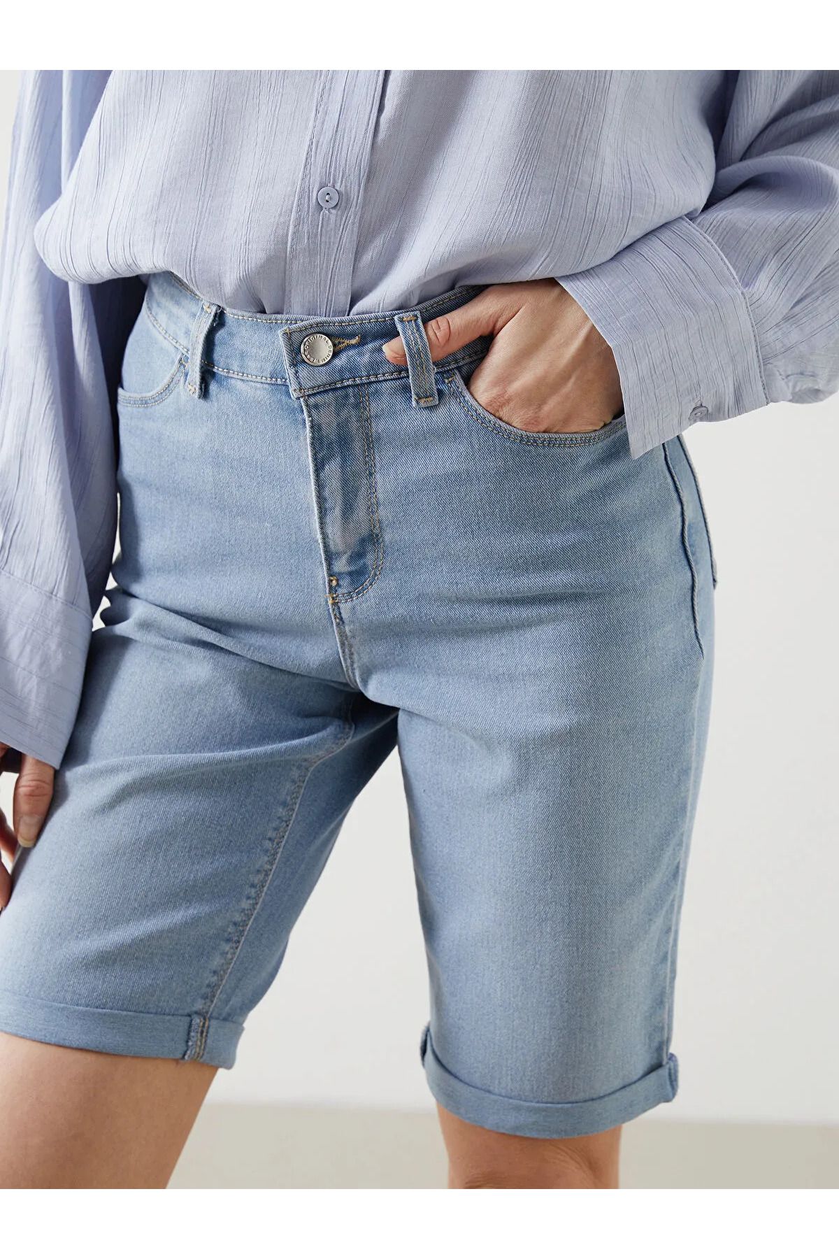LC Waikiki Dar Fit Kadın Jean Şort