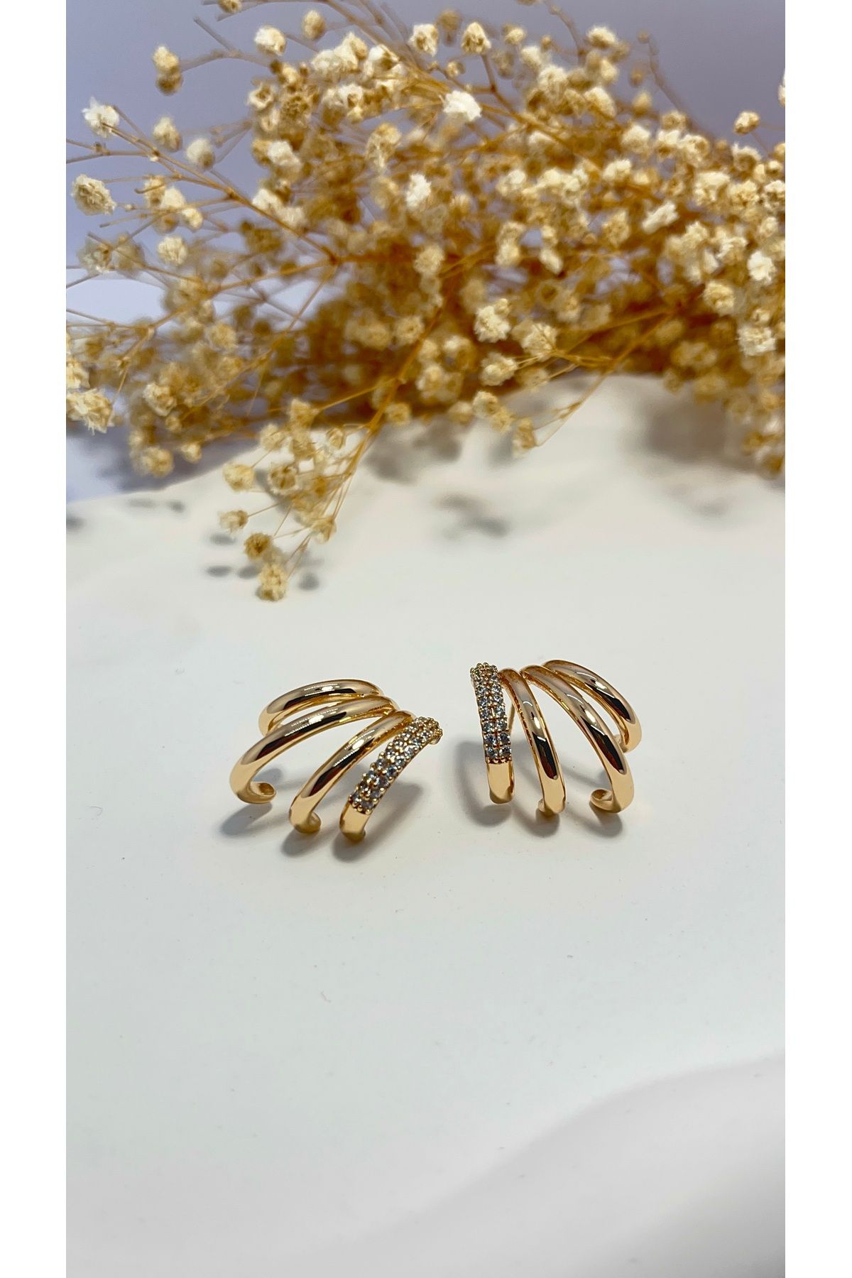 YARELLSHİNE Tek Delikte Dört Halka Görünümlü Taşlı Rose Gold Küpe