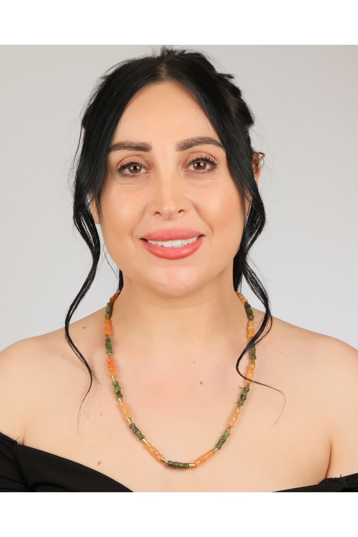 polimooi Bambu Kesim Yeşim-Akik Kolye · Bronz Ara Konikler ile Bohem Canlılık