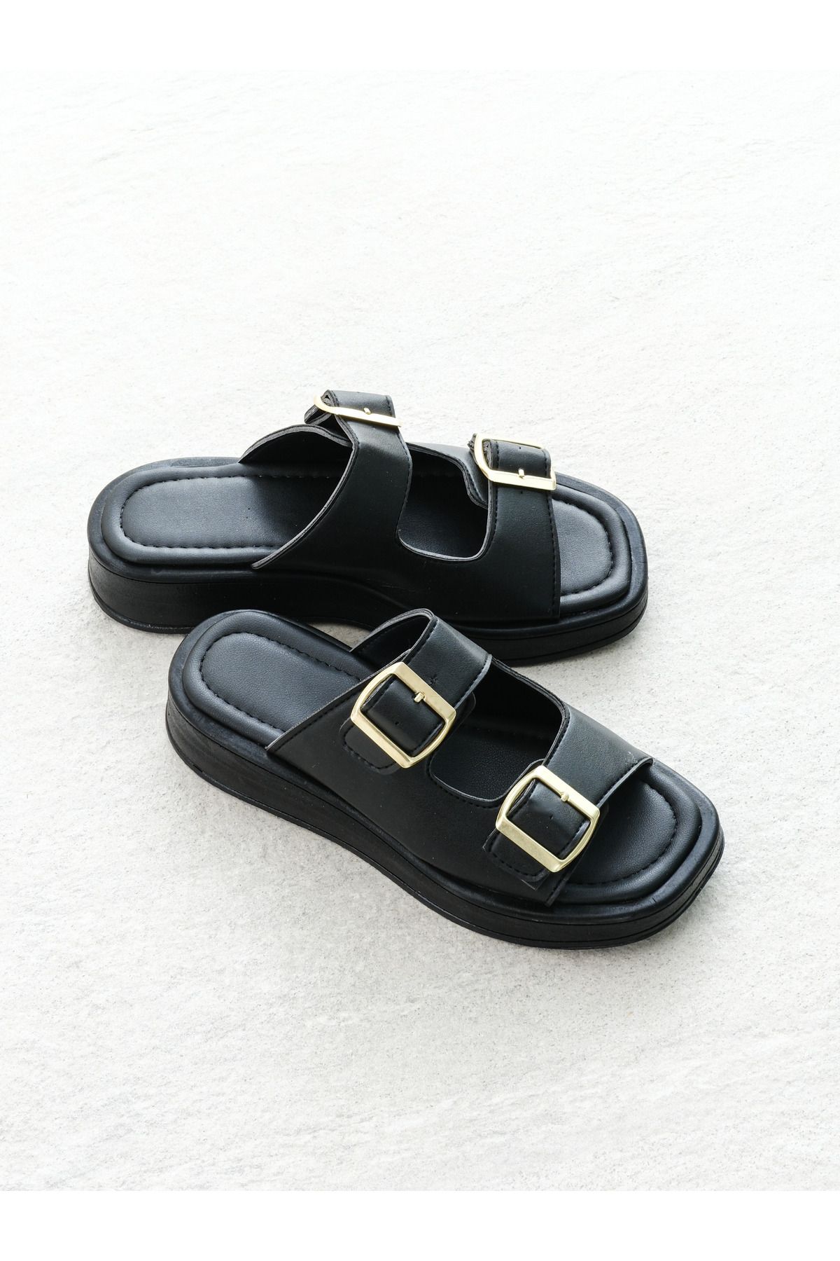 Munshoes Siyah Kadın Terlik