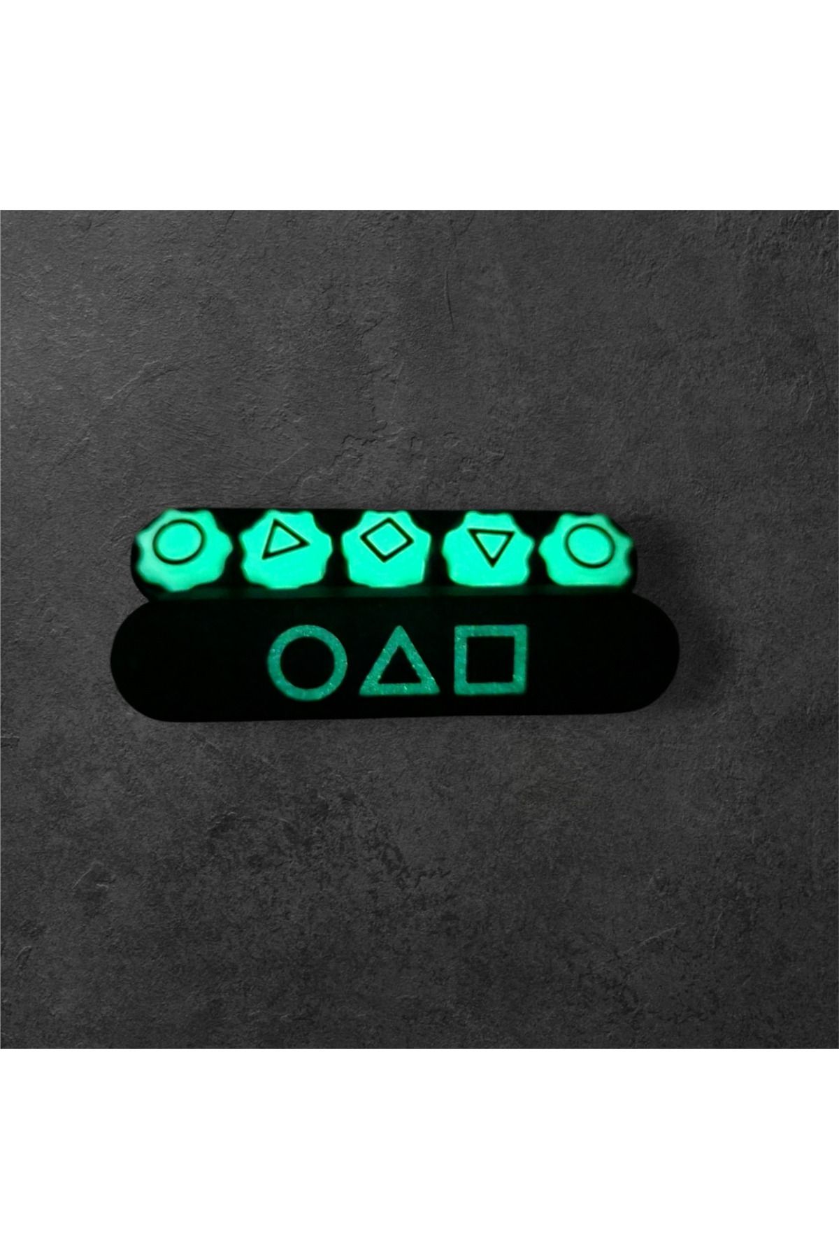 3DONE MODELS-Glow-in-the-dark Gonggi game set with stand and keychain, Squid Game, 3D printed 10