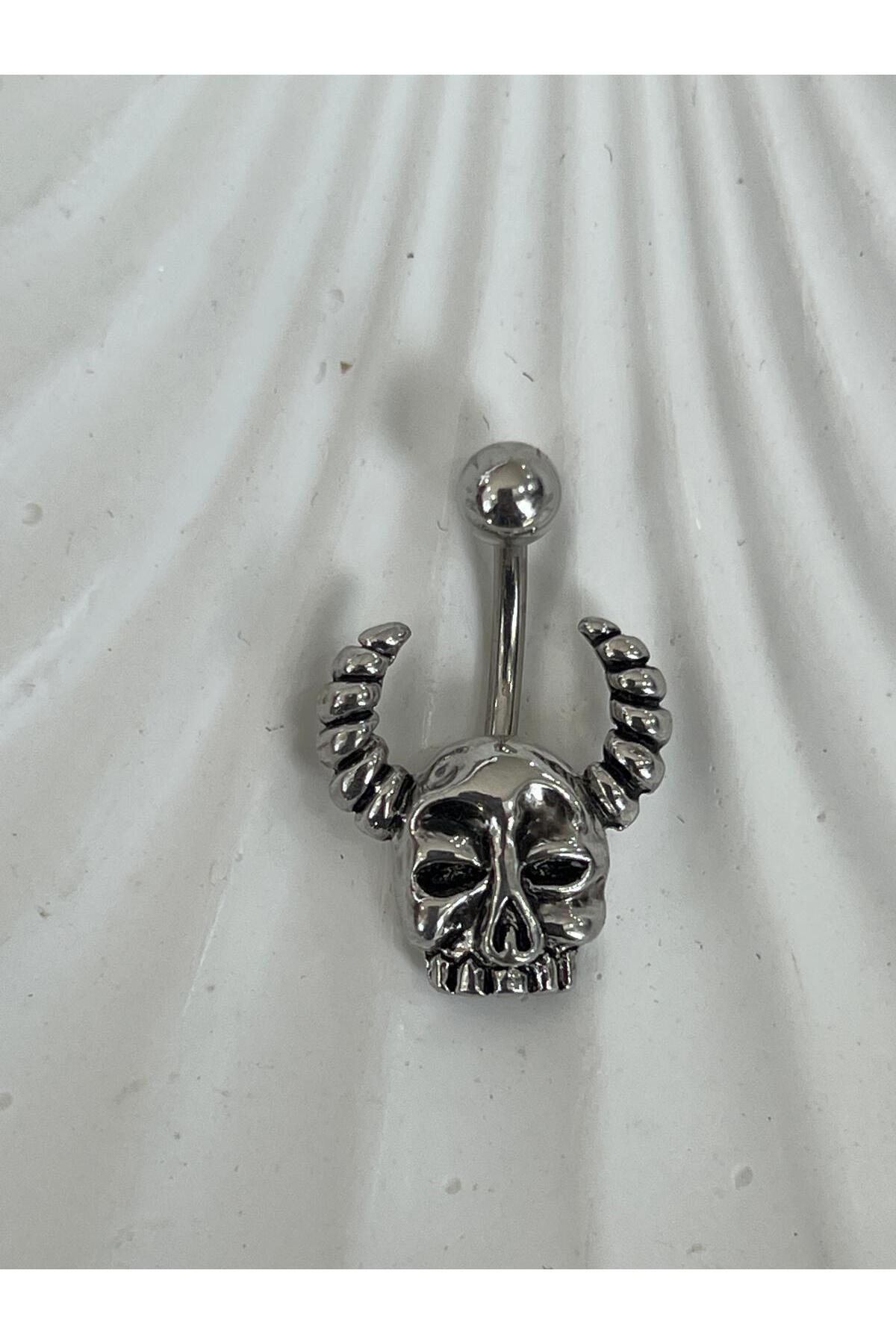 Meri Göbek piercing