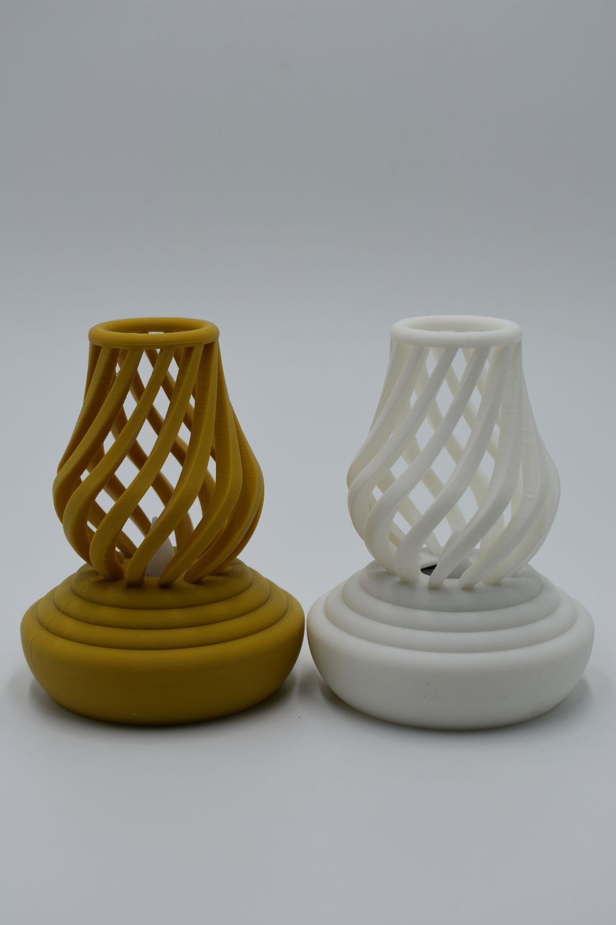 PDB 3D Baskı Spiral Desenli Dekoratif LED Mumluk – Gece Lambası Kılıfı