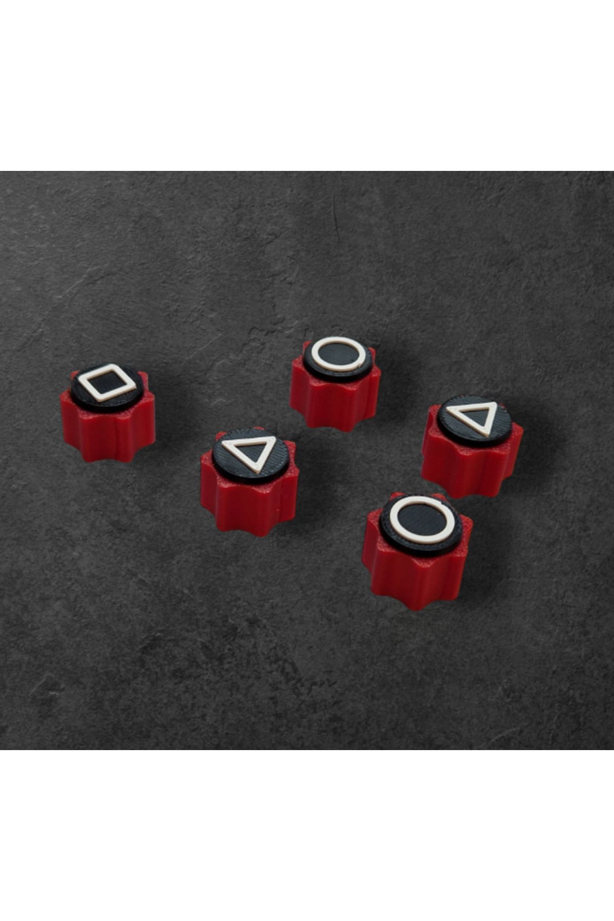OEM-Red and black Gonggi game set with stand and keychain 3DONE MODELS, Squid Game, 3D printed 5