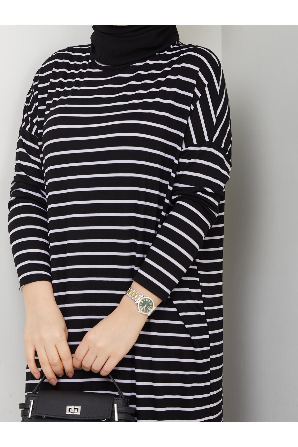 MODAMÜNASİP-Our Striped Viscose Combed Cotton Dress with a Fabric That Doesn'T Define the Line of the Hat 2