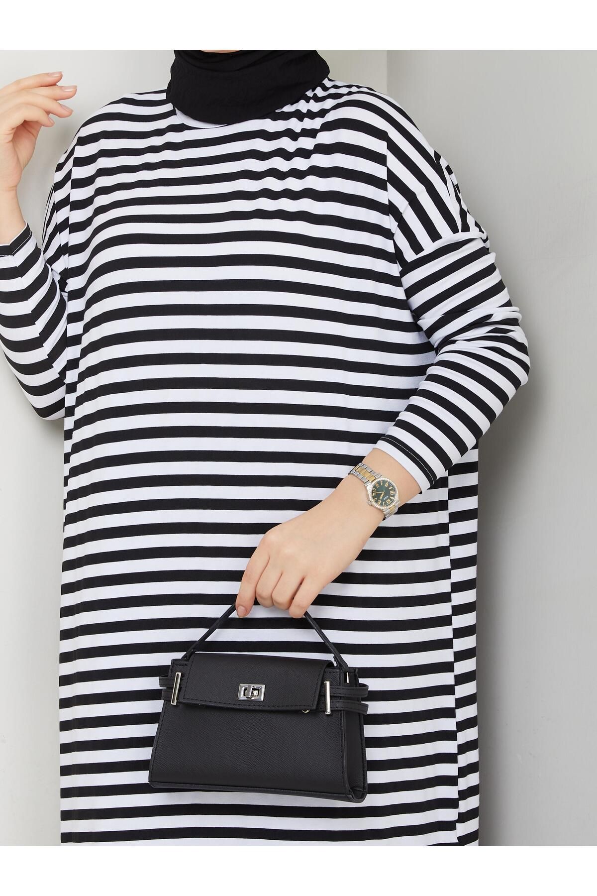MODAMÜNASİP-Our Striped Viscose Combed Cotton Dress with a Fabric That Doesn'T Define the Line of the Hat 2