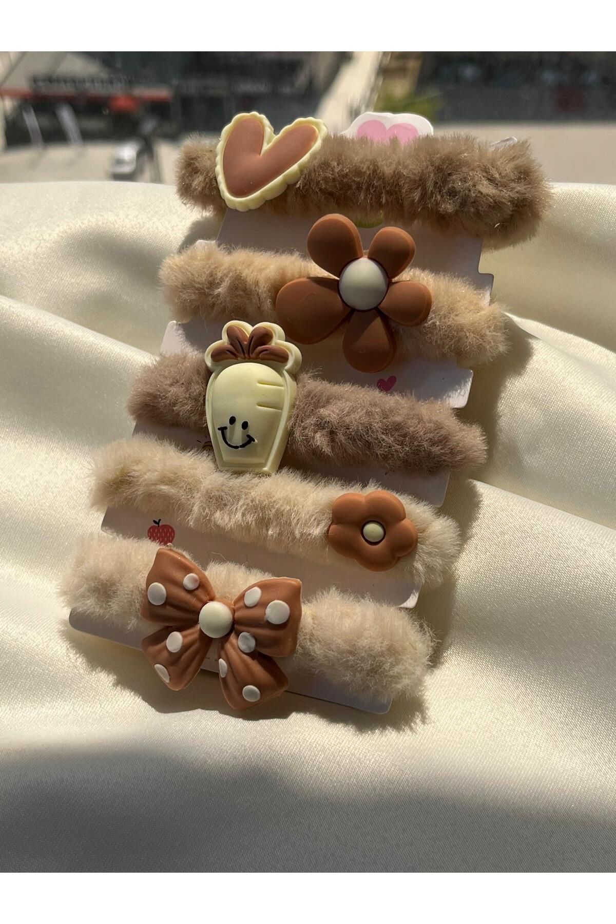 HANIMELİ HOME BUJİTERİ 5Lİ PELUŞ BAĞLAMALI FİGÜR TOKA