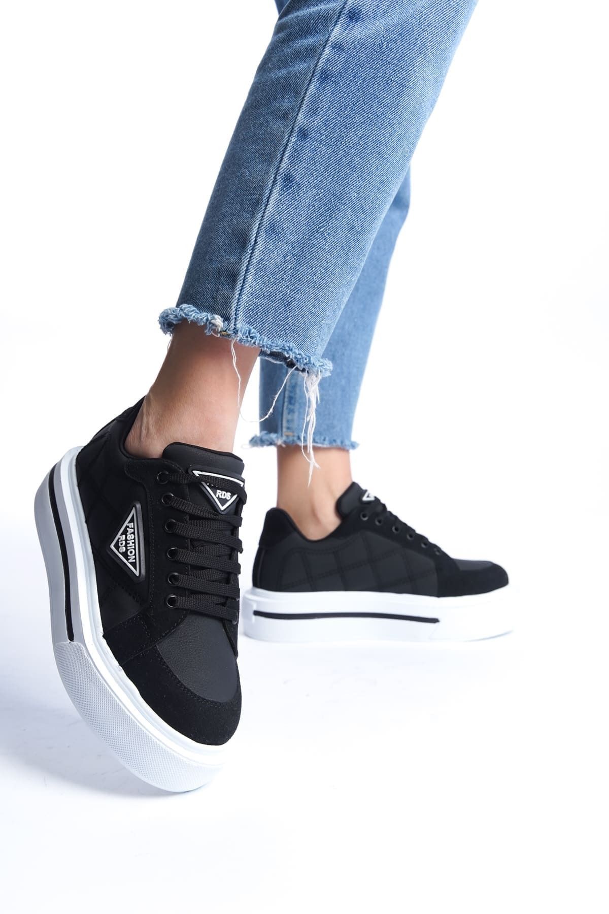 Joy Ayakkabı PRAG Bağcıklı Ortopedik Taban Desenli Kadın Sneaker Spor Ayakkabı CBT - Siyah