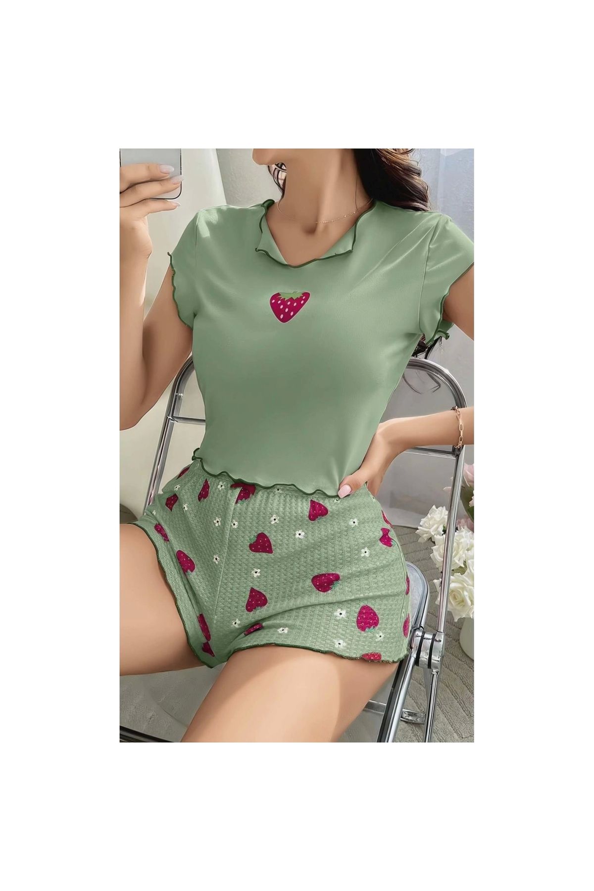 Marsilyan - Yeşil Çilek Desenli Askılı Şortlu Pijama Takım