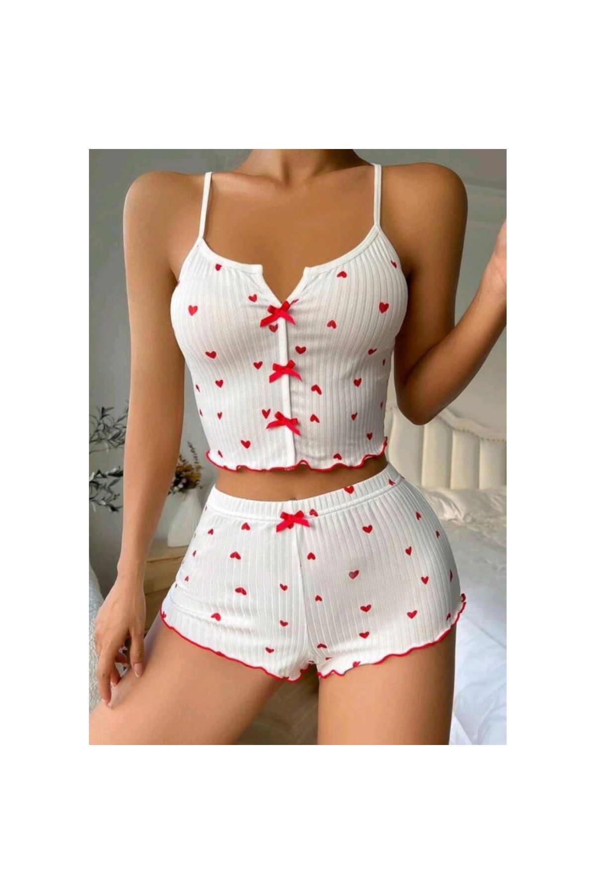 Marsilyan - Beyaz Fiyonk Desenli Kalpli Askılı Şortlu Pijama Takım