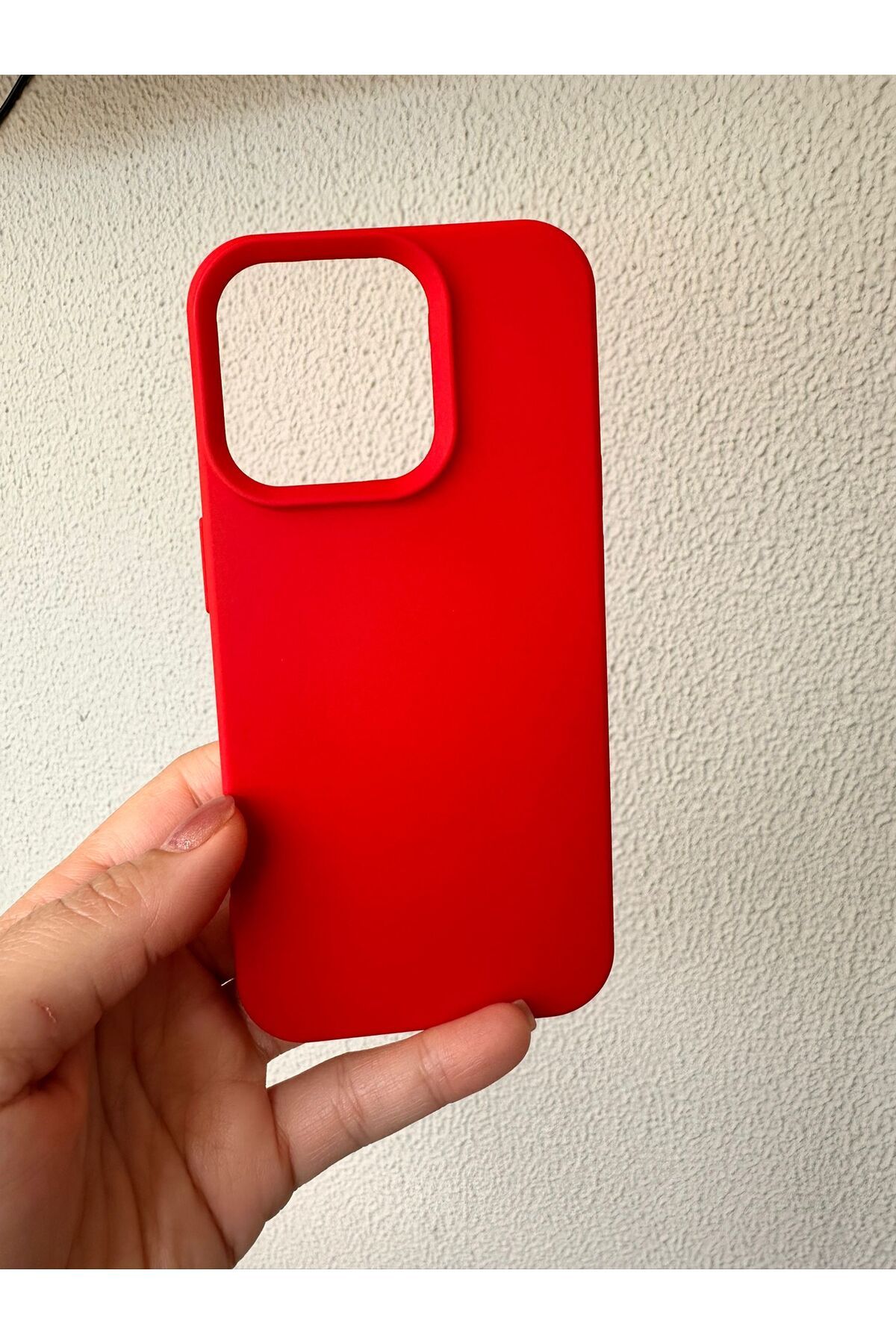 İZMİR ÖZER TEKNOLOJİ IPHONE 15 PRO LANSMAN KIRMIZI