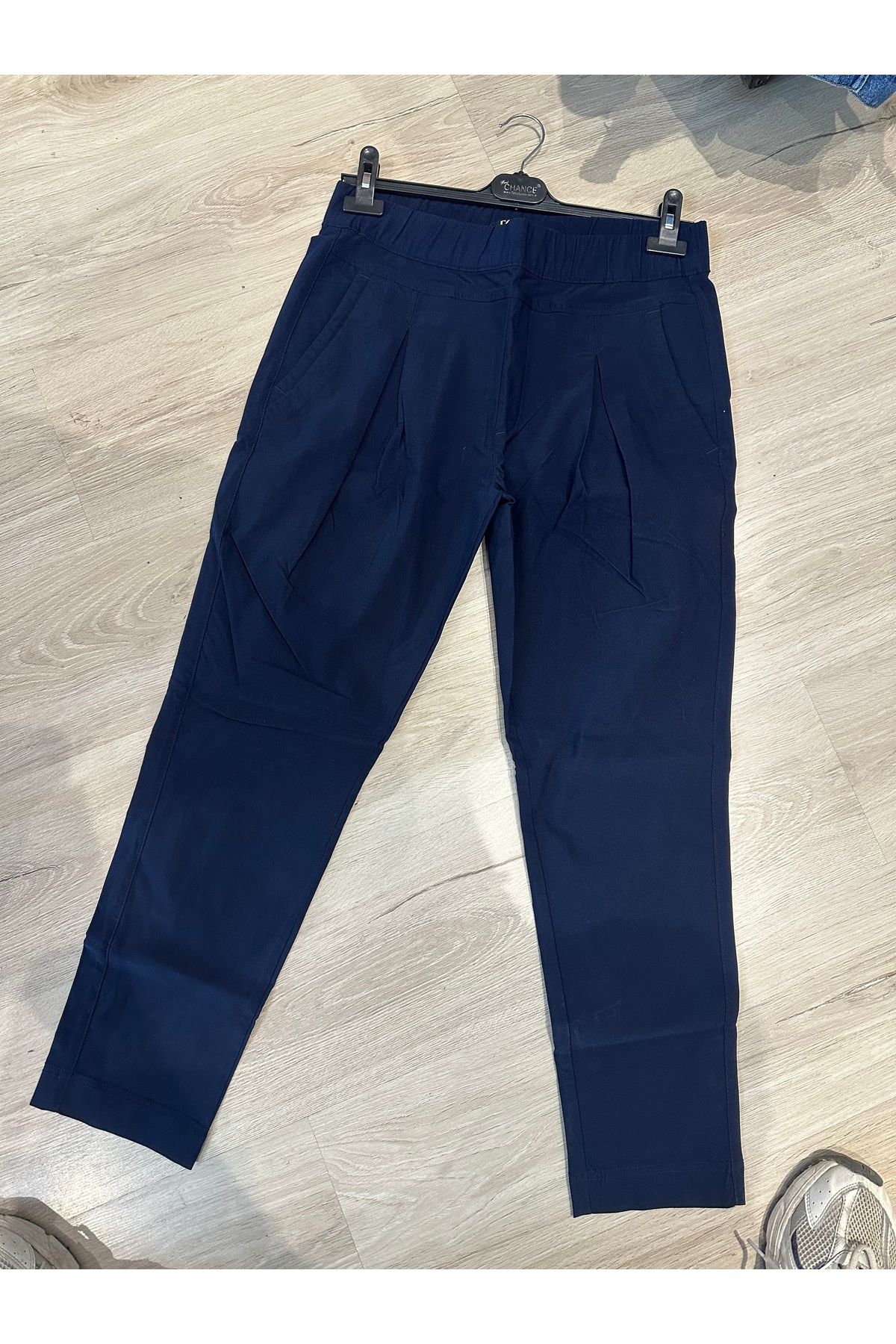 Ezgi Eraslan boutique pantolon