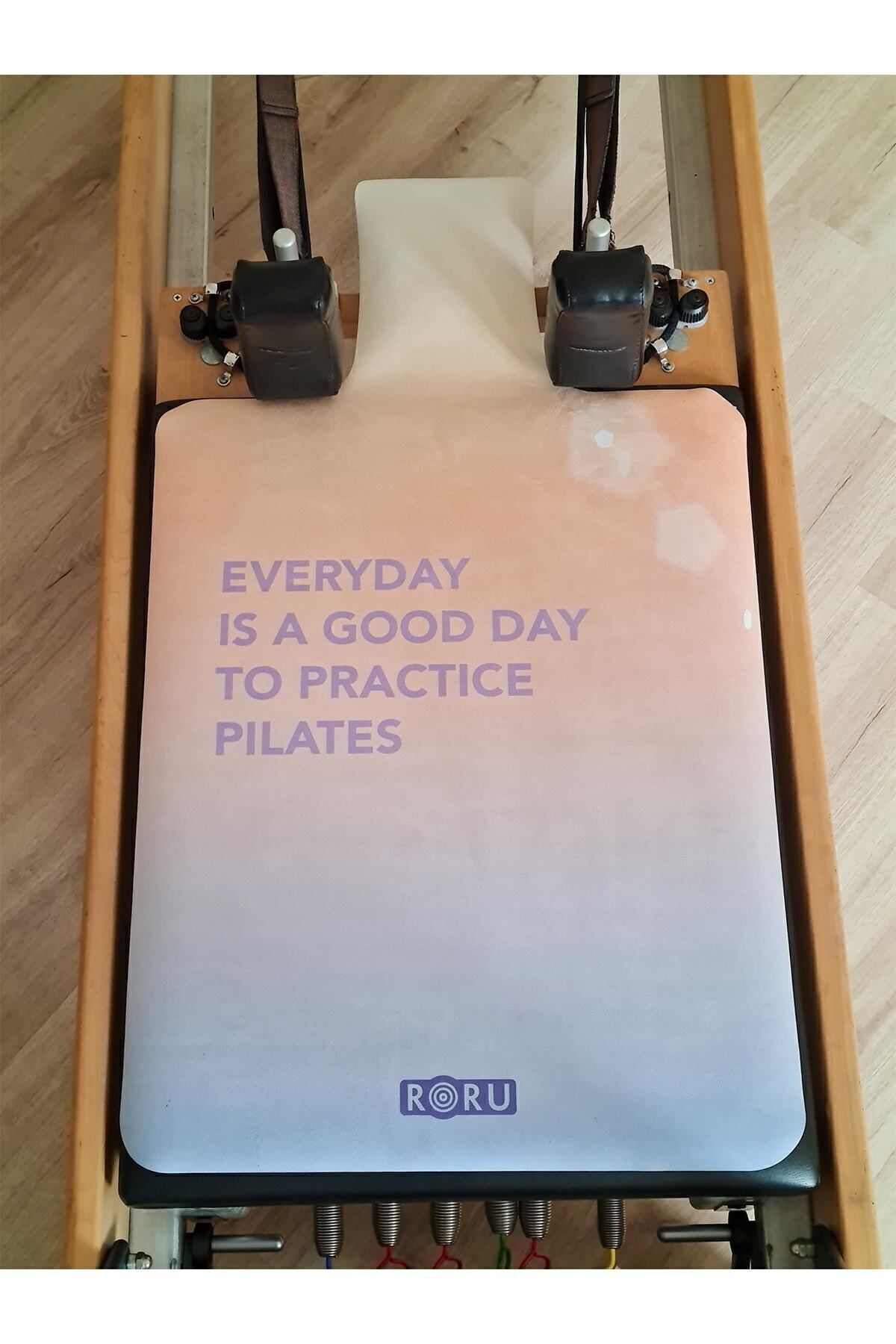 SerenityHaven Concept Moon Serisi Kaydırmaz Reformer Pilates Egzersiz Matı, 101 X 58 Cm, 1 Mm, Doğal Kauçuk