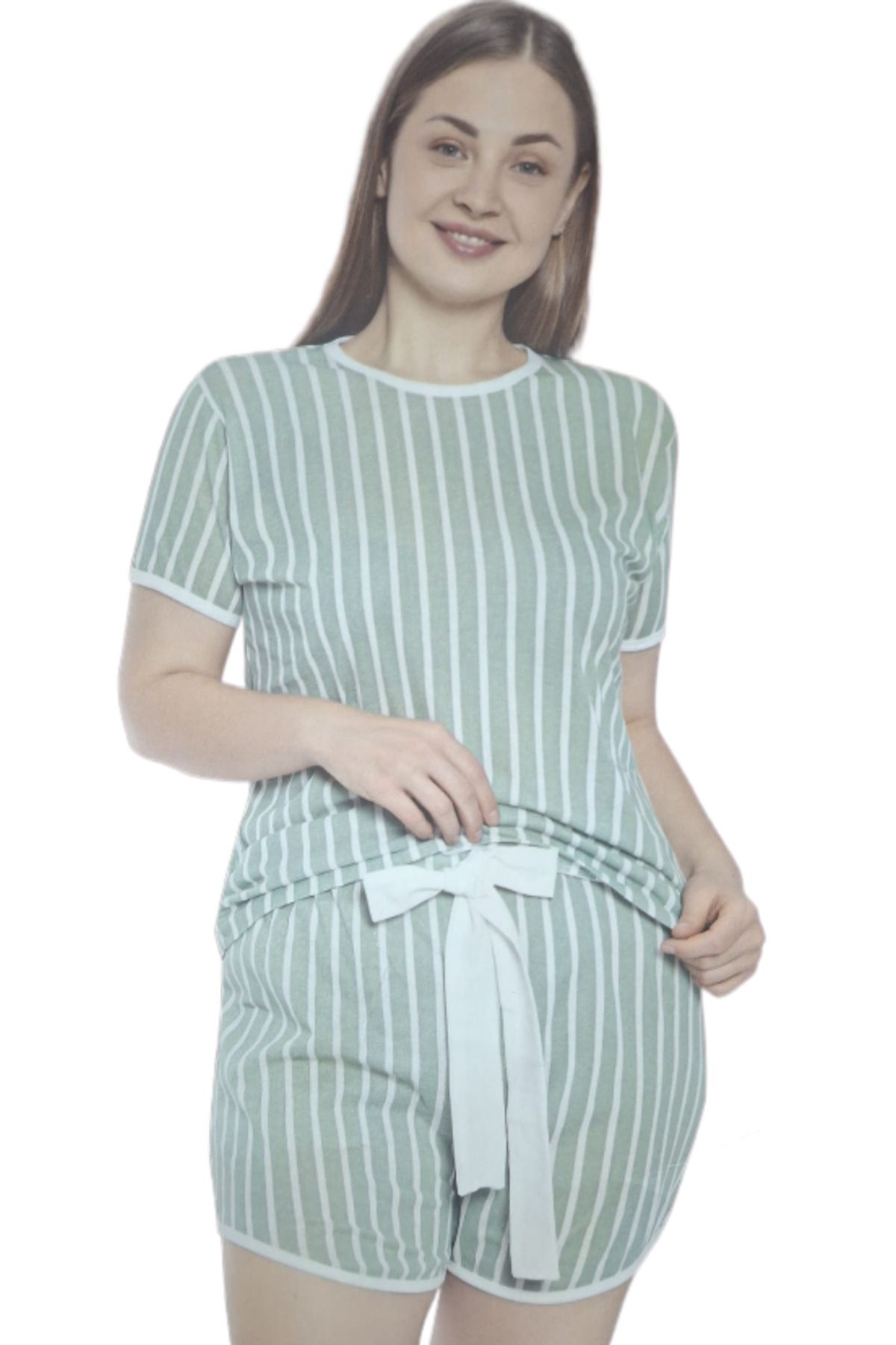 Nisa Kadın Kısa Kollu Şortlu Büyük Beden Pijama Takımı