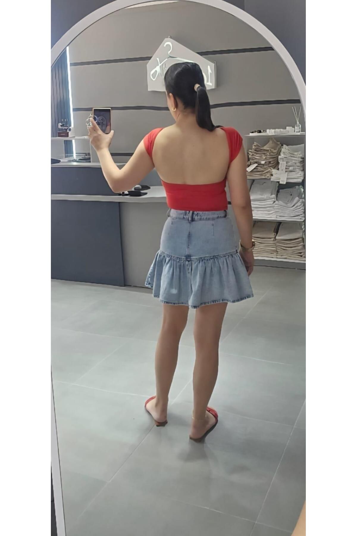 Basic & me KIRMIZI SIRT DEKOLTELİ BLUZ