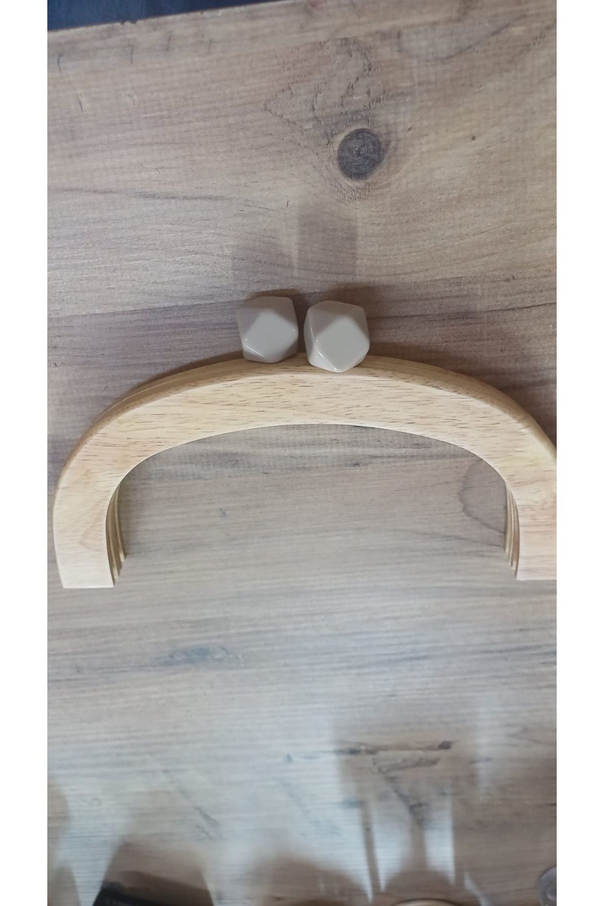 KAR KÜRESİ Çanta Aksesuar 25 Cm Açık Renk Oval Ahşap Burs Bej Renk Toplu