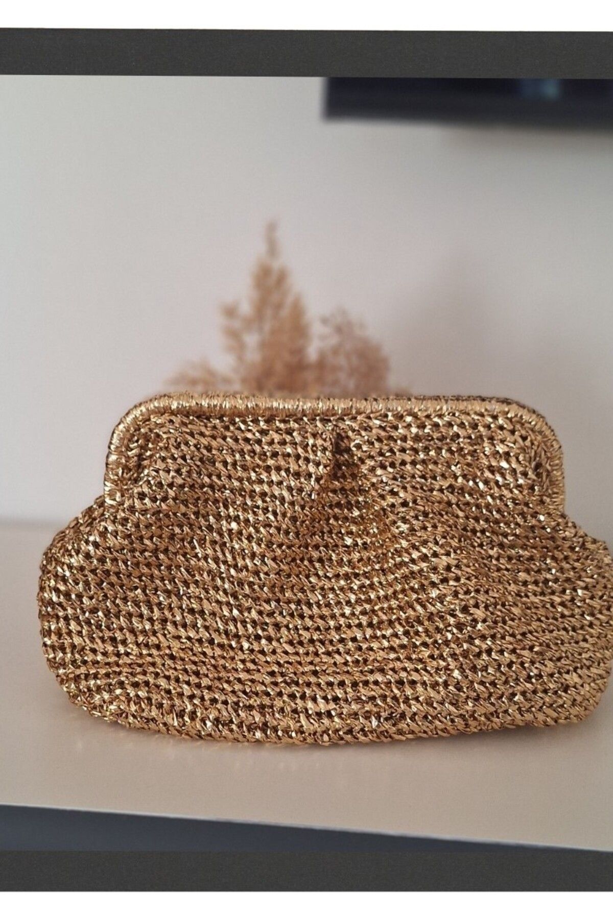 Butik KADIN ALTIN RENGİ SİMLİ KAĞIT İP GİZLİ BURSLU HAND MADE EL ÖRGÜSÜ YAZLIK CLUTCH PORFÖY EL ÇANTASI