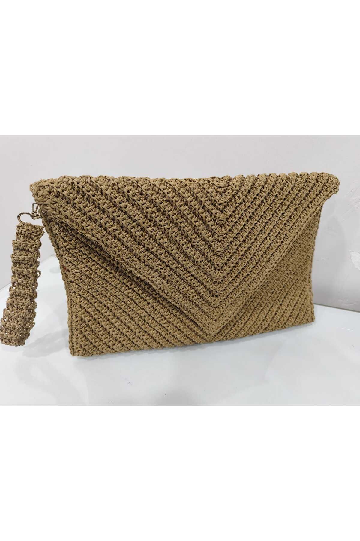 MODA Hasır Rengi Kağıt İp Üçgen Kapak Detaylı Clutch Çanta