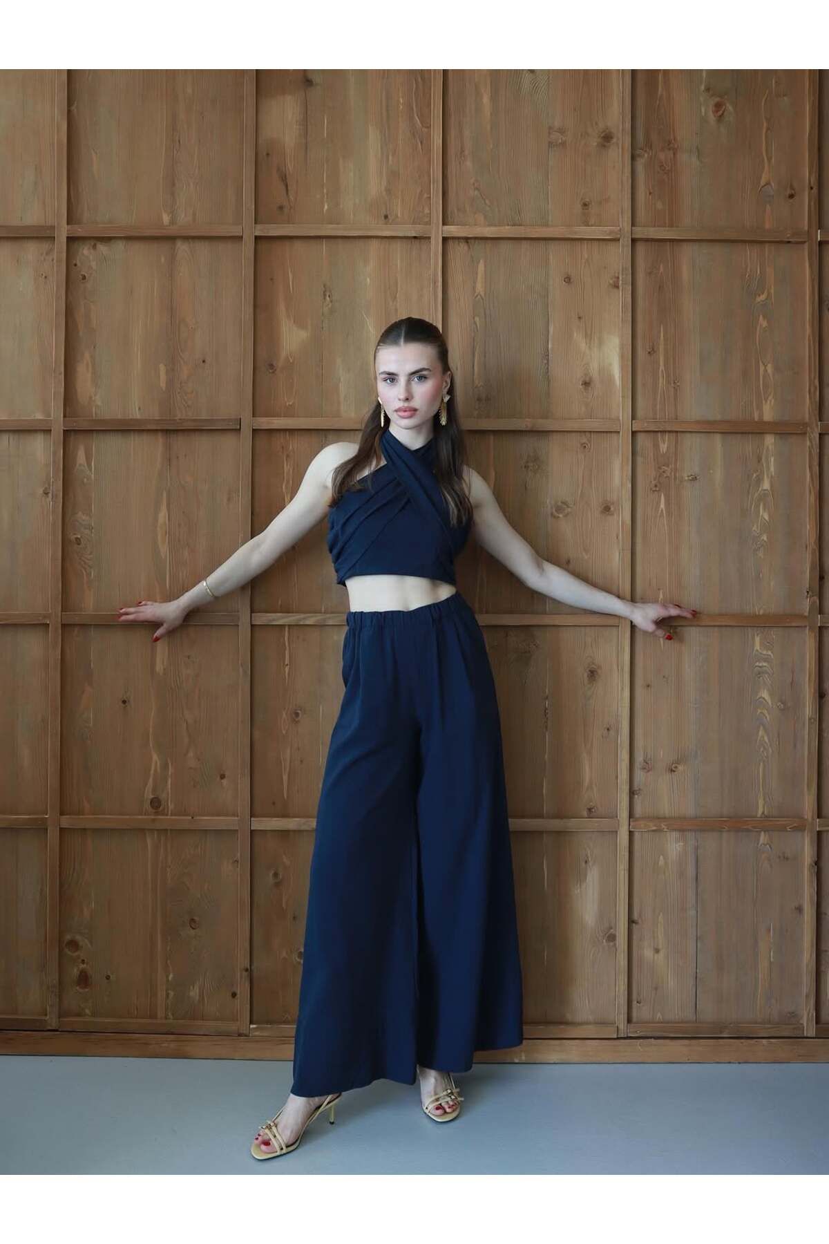 ZENİSO BUTİK KADIN ÇAPRAZ BAĞLAMALI CROP TOP & BOL PAÇA PANTOLON İKİLİ TAKIM