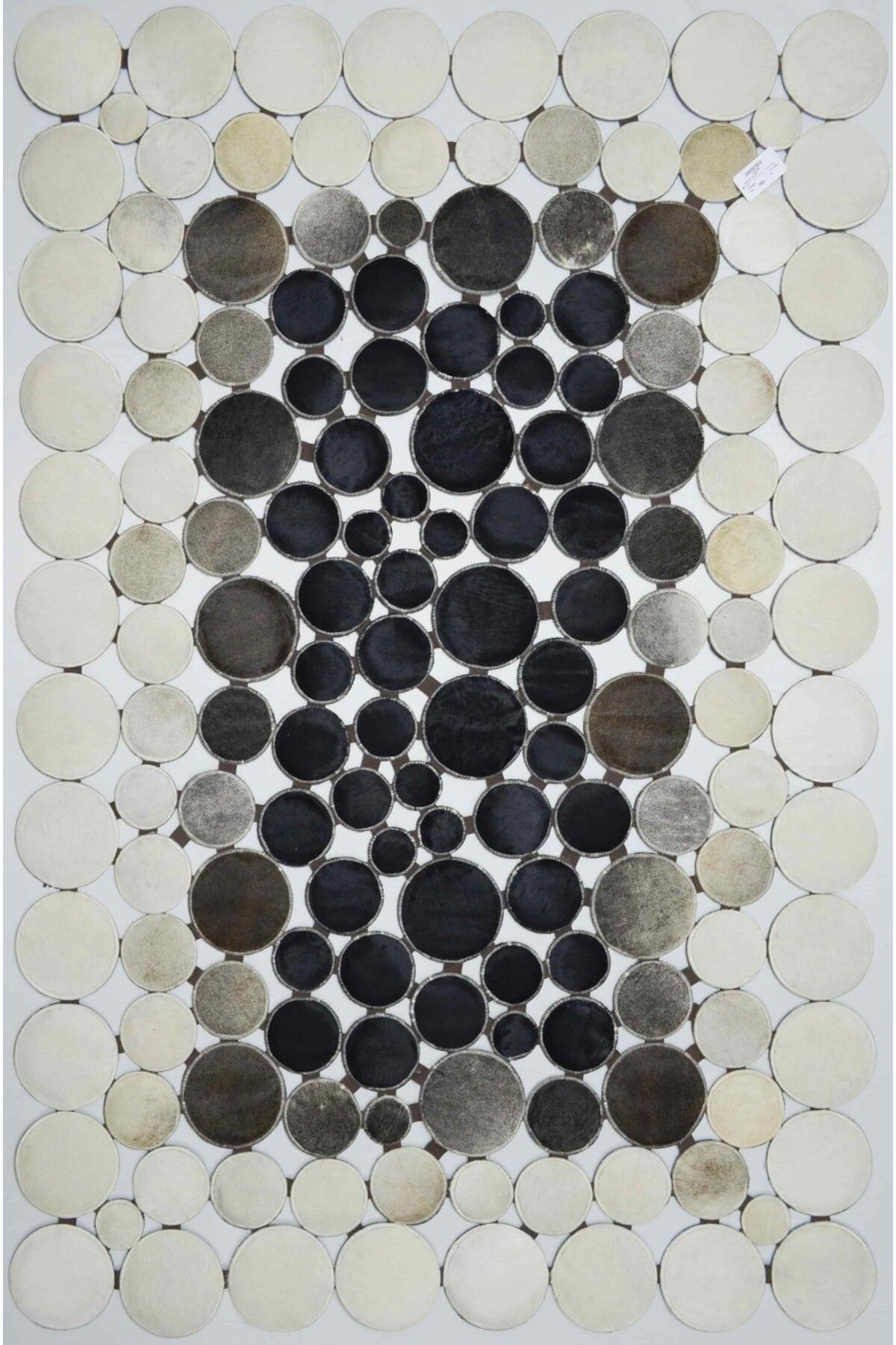 Handmade Siyah ve Beyaz Ombre Geçişli Deri Patchwork Halı 120x180 cm (2,16 m²)